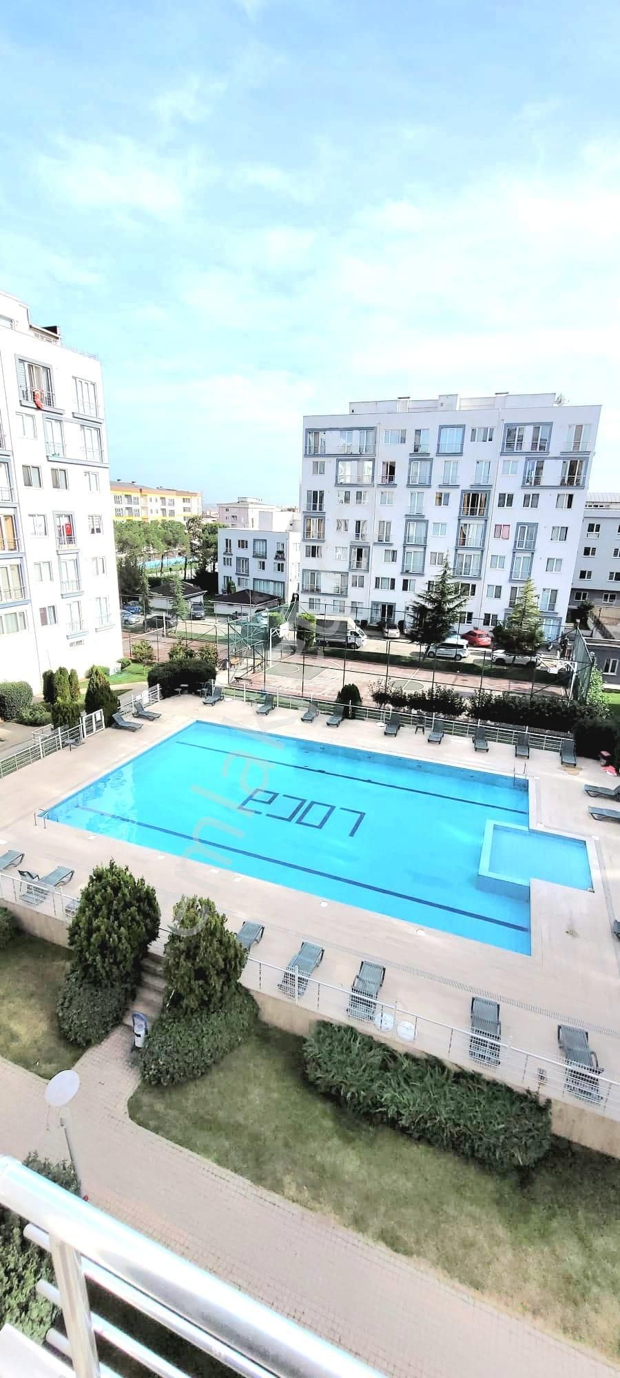 Pendik Kurtköy Kiralık Daire  Pendik Kurtköy'de Eşyalı Site İçi 1+1 Daire