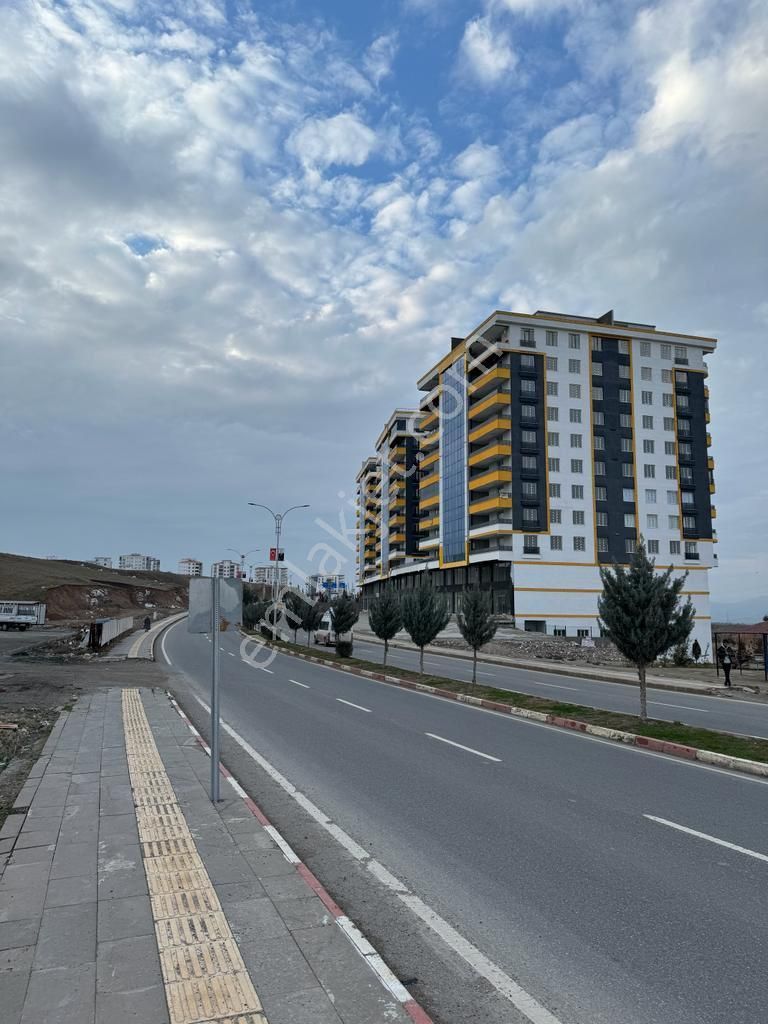 Siirt Merkez Afetevleri Kiralık Daire BEYOĞLU EMLAKTAN KIRALIK 4+1 LUK KIRALIK DAİRELER SOSYAL FALİYETLİ !!!!