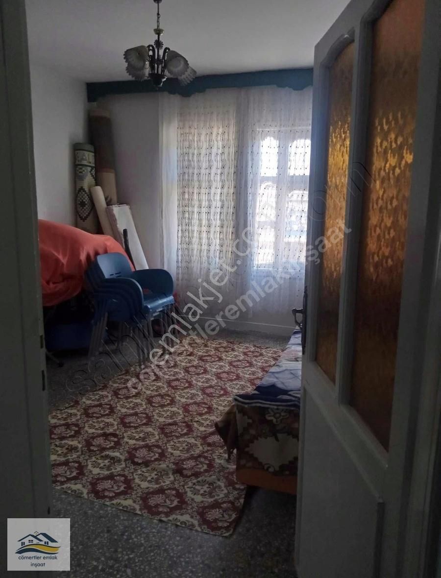 Onur Da 110m 3 Katlı, Cad. Üzeri Bahçeli Temiz Ev - Görsel 12