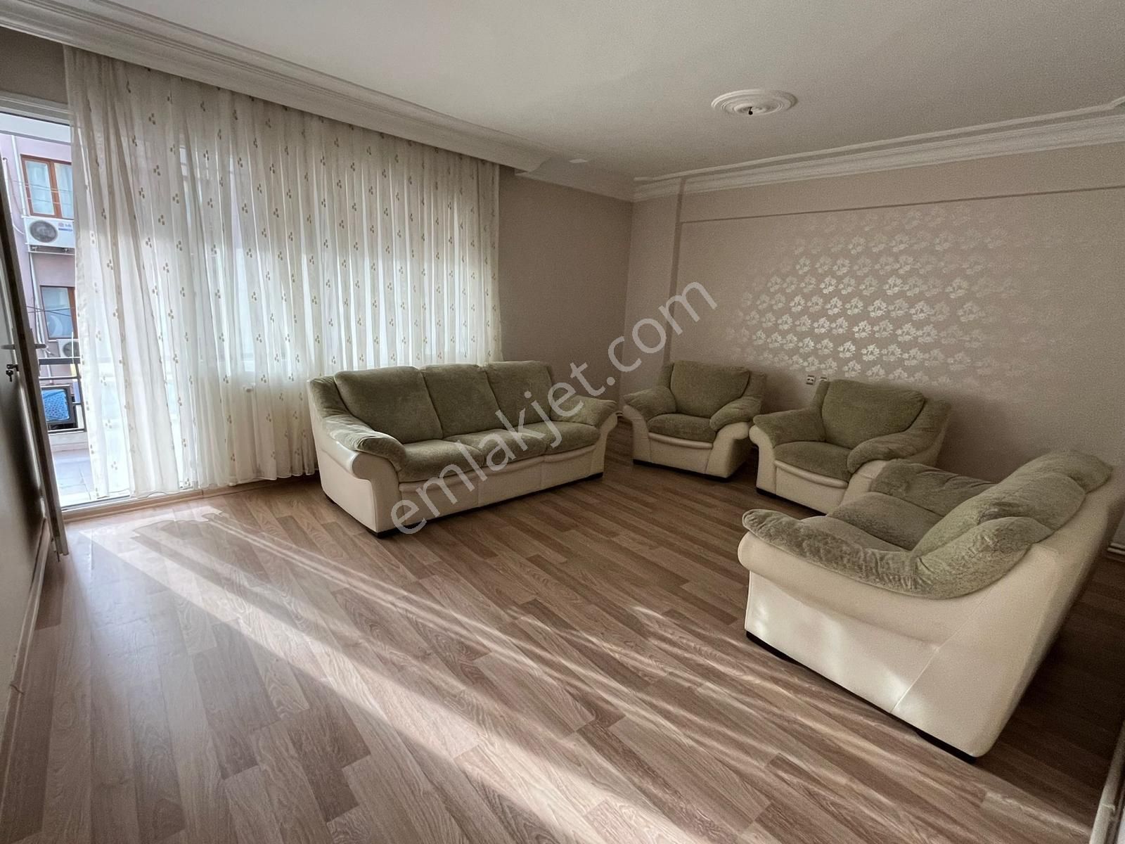 Buca Çamlıkule Satılık Daire ACİLL BUCA KOZAĞAÇ MEYDAN YAKINI 3+1 120M2 DGAZLI ARAKAT SATILIK DAİRE