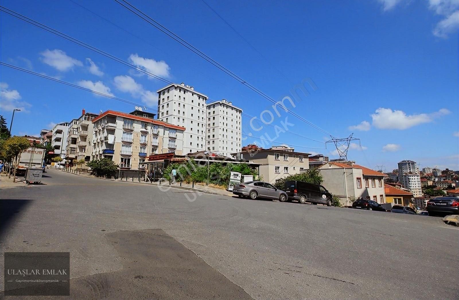 Ümraniye Armağanevler Satılık Konut İmarlı ARMAĞANEVLER MAH. 290 M CADDE ÜSTÜ KÖŞE PARSEL.