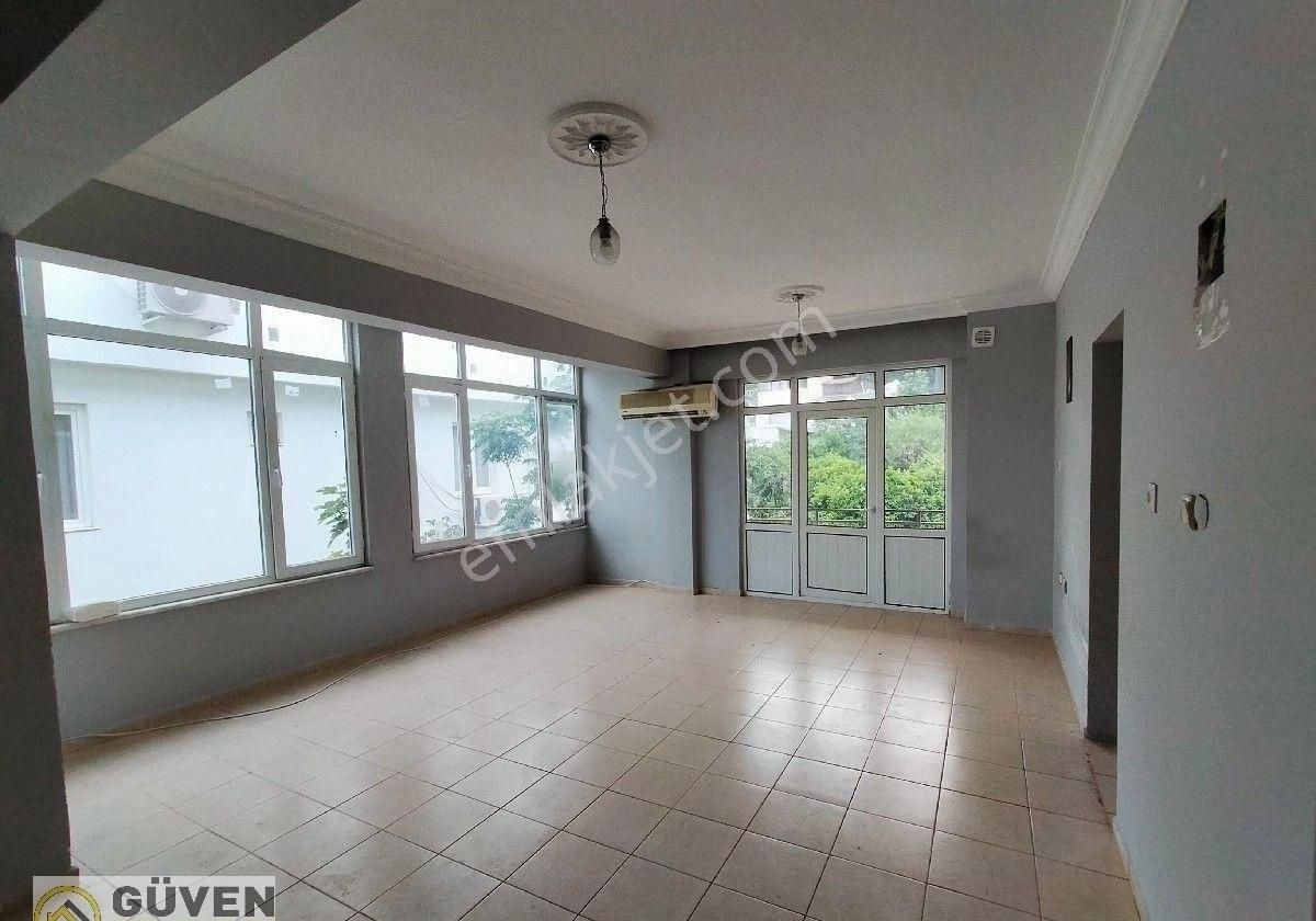 Kemer merkezde kiralık 2+1 giriş kat amerikan mutfaklı 3 ay peşin