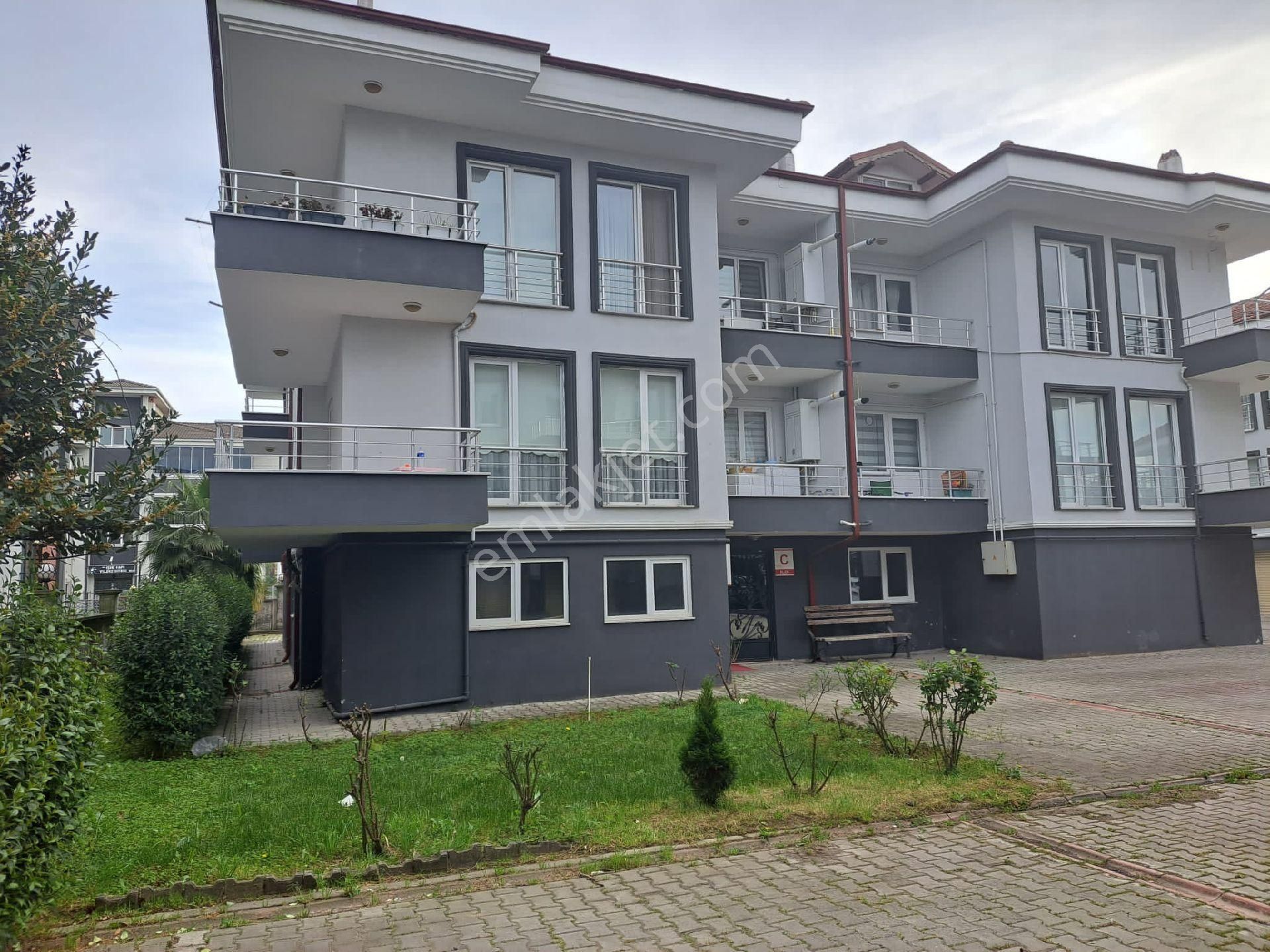 Serdivan Köprübaşı Satılık Residence REMAX MAVİ DEN SERDİVAN MİLLET BAHÇESİ YANI KAPALI GARAJLI 3+1 DAİRE