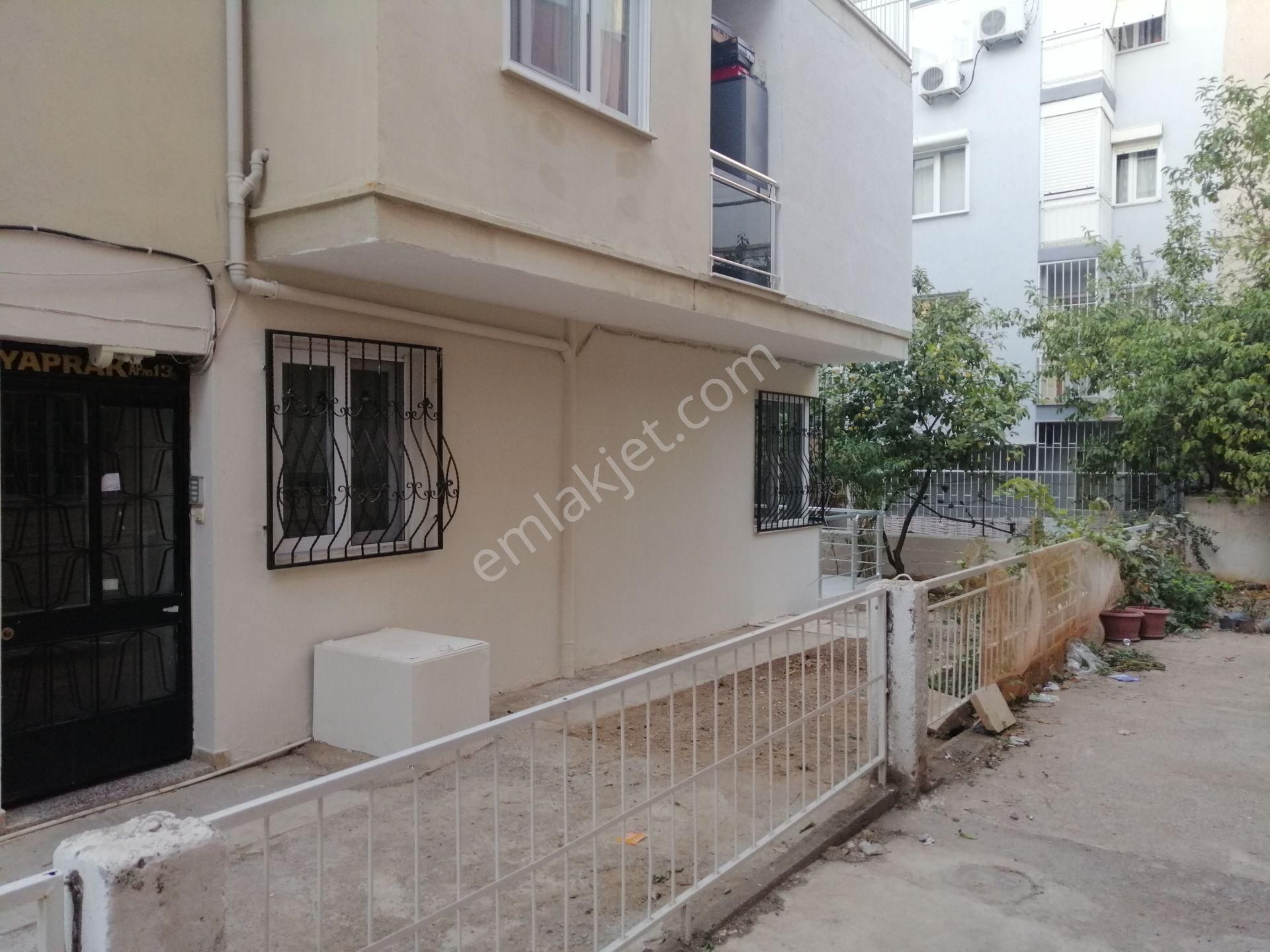 Balçova Onur Kiralık Daire  ONUR MAHALLESİNDE İÇİ FUL YAPILI GİRİŞ KAT BAHÇELİ