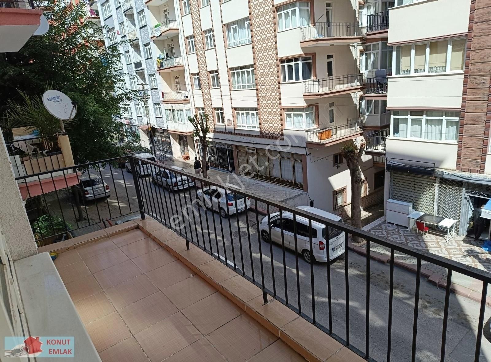 Yenimahalle Demetgül Satılık Daire KONUTTAN DEMETTE MERKEZİ DAİRE