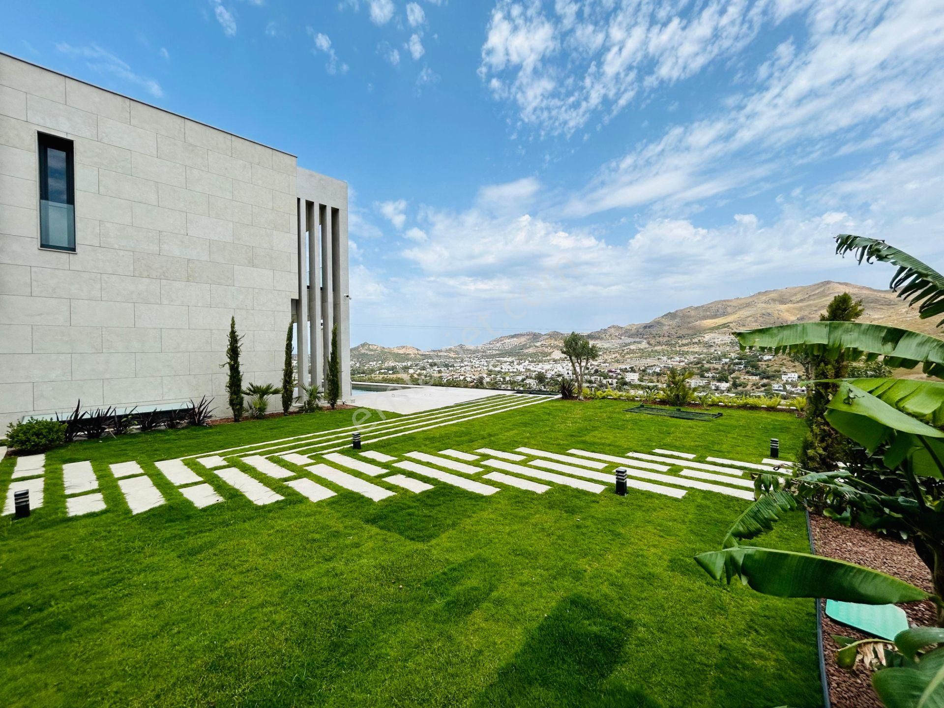 Gümüşlük'te Satılık Deniz Ve Doğa Manzaralı Tam Müstakil Villa - Görsel 8