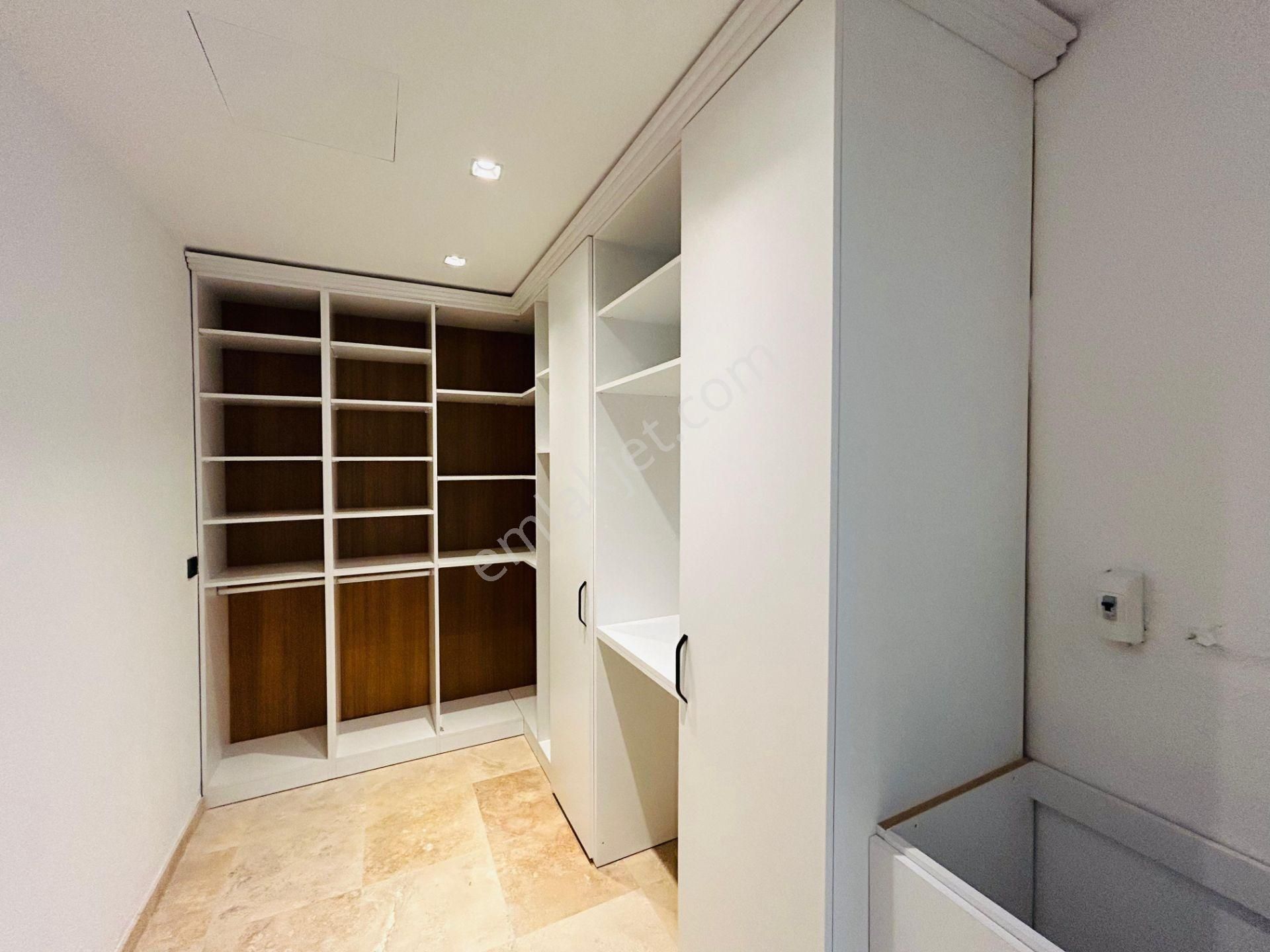 Gümüşlük'te Satılık Deniz Ve Doğa Manzaralı Tam Müstakil Villa - Görsel 23