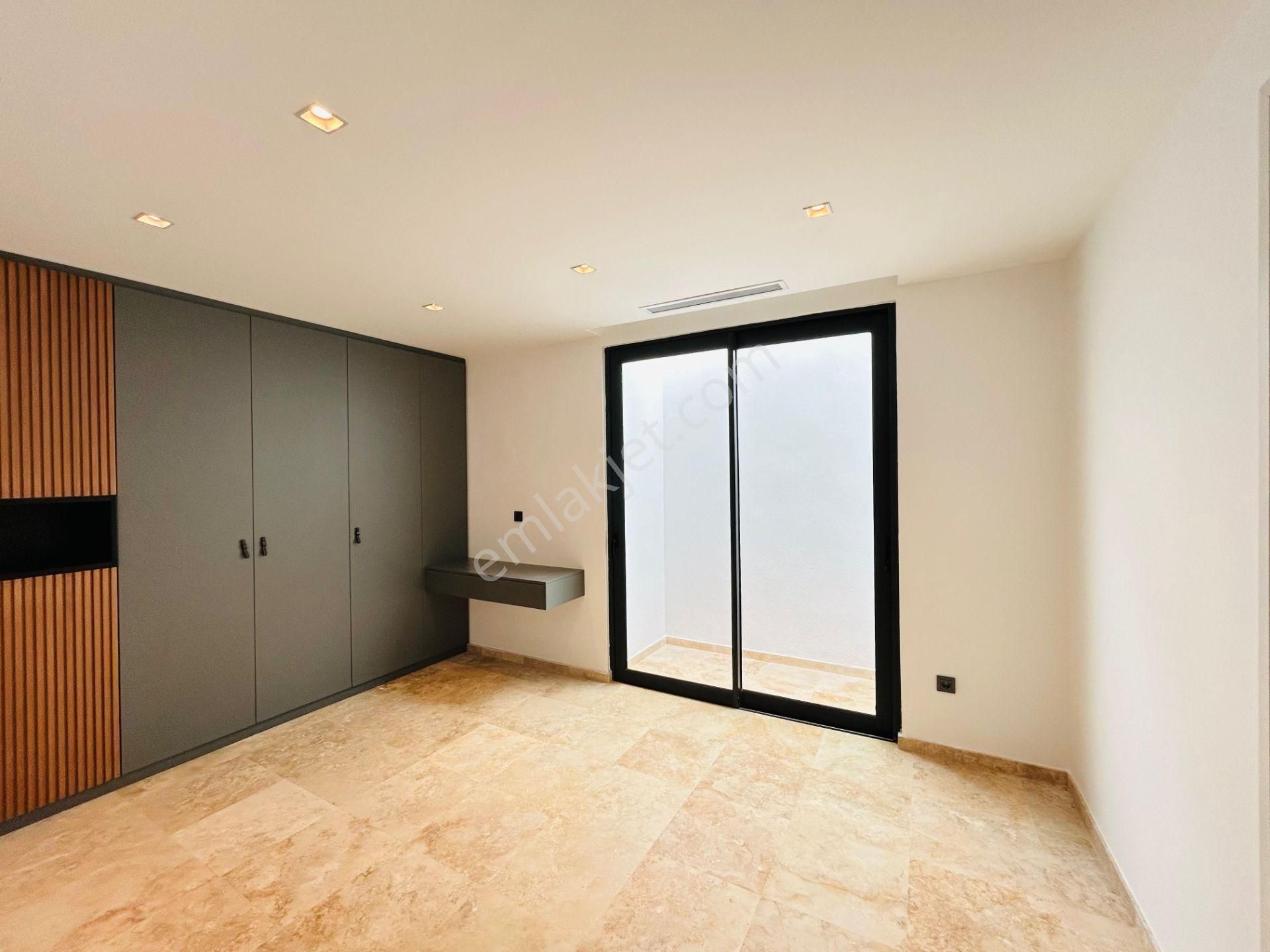 Gümüşlük'te Satılık Deniz Ve Doğa Manzaralı Tam Müstakil Villa - Görsel 22