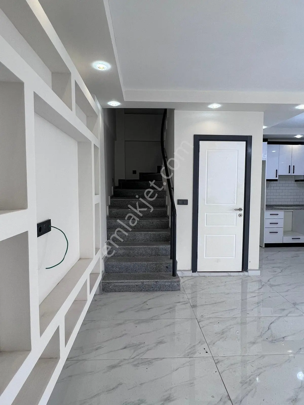 Didim Mavişehirde Sıfır 3+1 Lüx Villa - Görsel 4