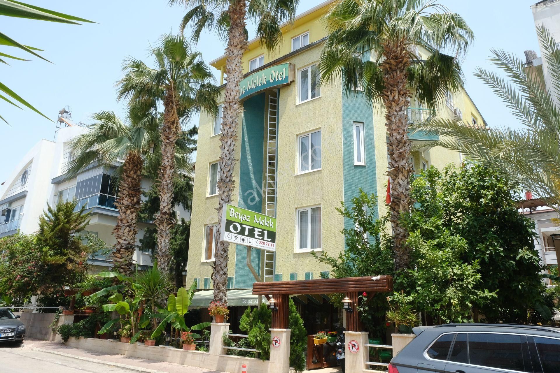 Antalya Konyaaltı Satılık Otel  KONYAALTI SAHİLİ ALTINKUM'DA DENİZE 250 MT MESAFEDE SATILIK OTEL