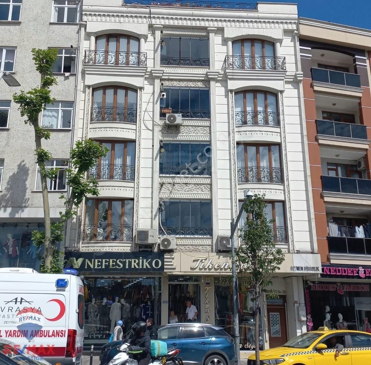 Zeytinburnu Beştelsiz Satılık Daire REMAX PRESTİGE'DEN İSTANBUL ZEYTİNBURNU'NDA 3+1 SATILIK DAİRE