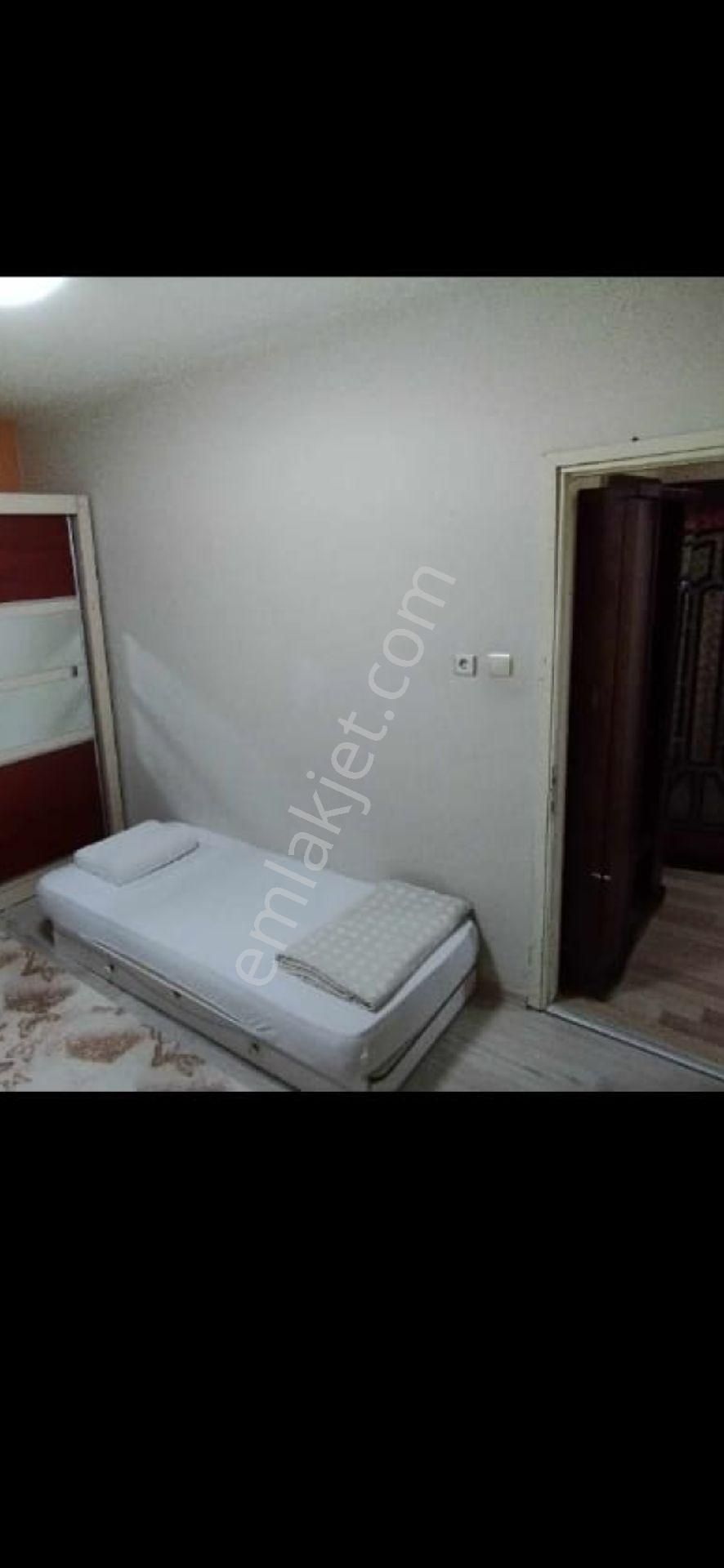 Büyükçekmece 19 Mayıs Kiralık Daire bayan yanına bayan kiracı