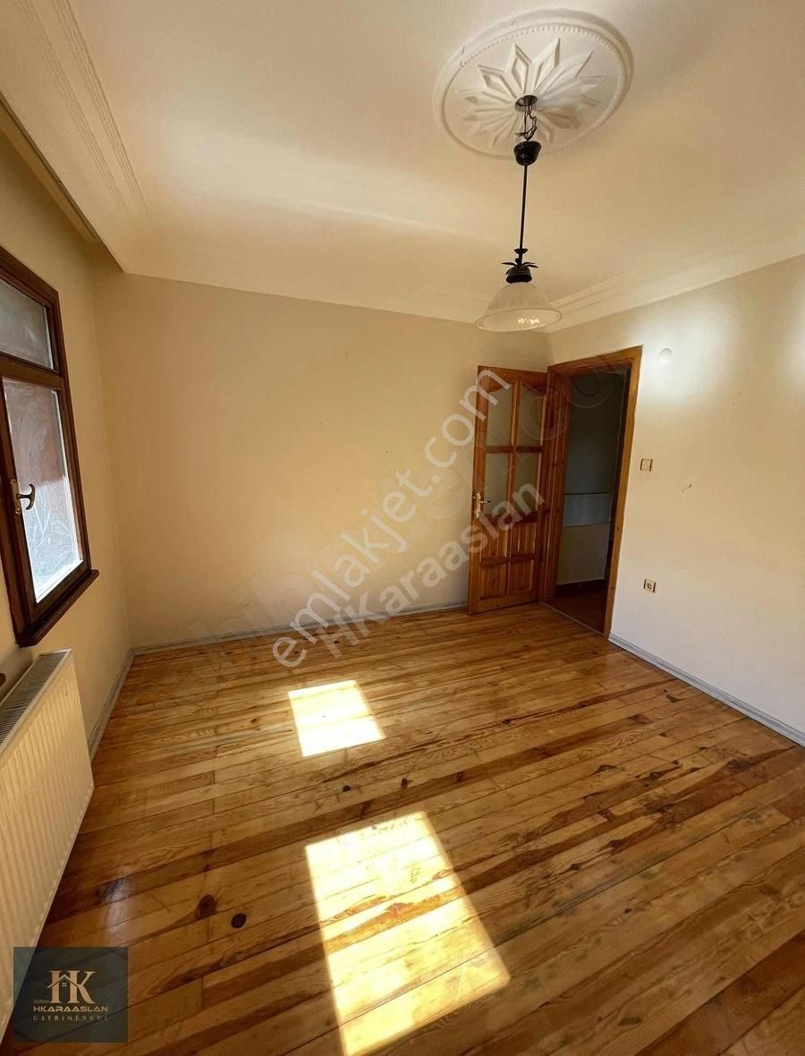 Başiskele Yeşilyurt Kiralık Daire HK dan YEŞİLYURT MAHALLESİN de 2+1 GİRİŞ KAT DAİRE