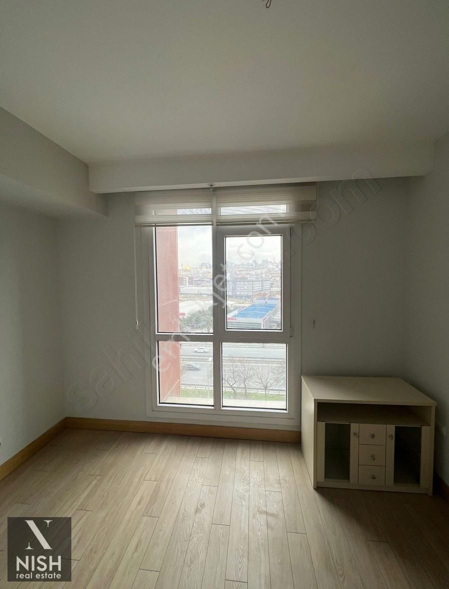 Bağcılar 15 Temmuz Satılık Residence Nurolpark Güneşli Residance Bloğu'nda Satılık 2+1 Daire