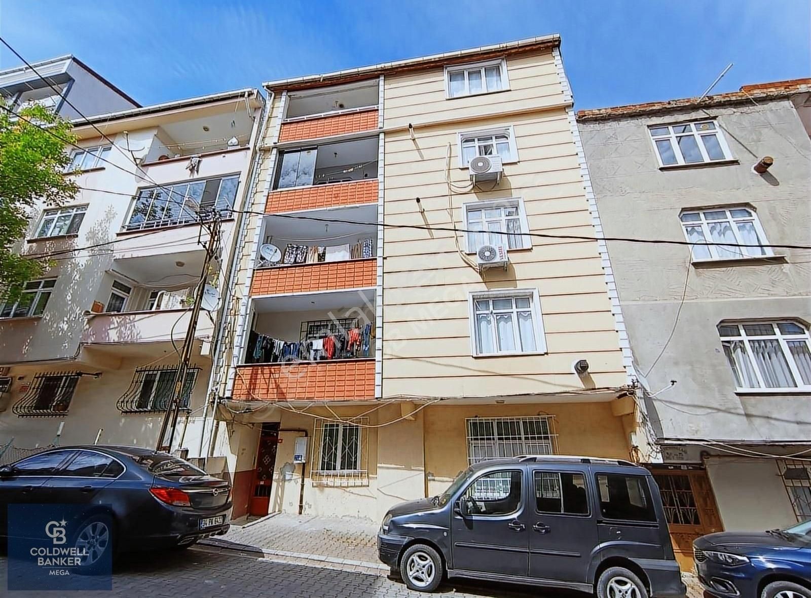 Esenyurt Yenikent Satılık Daire ESENYURT YENİKENT MAHALLESİ GENİŞ METREKARE 3+1 SATILIK DAİRE