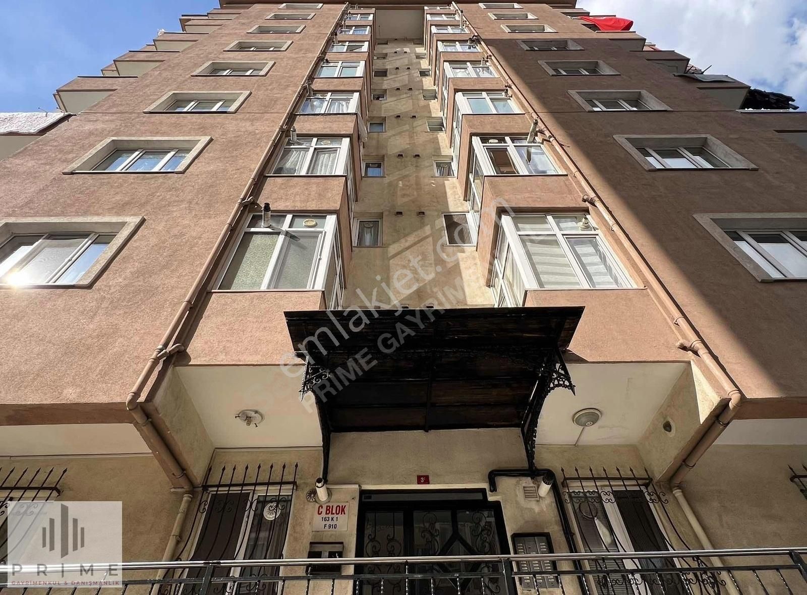 Ümraniye Aşağı Dudullu Satılık Daire METROYA 3DK 2+1 115m2 BOŞ SİTE İÇİ AÇIK OTOPARKLI ÇİFT BALKONLU