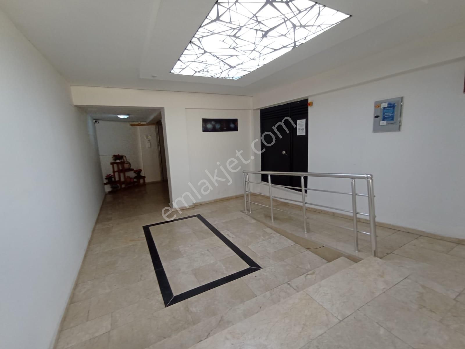 Tepebaşı Çamlıca Satılık Daire  ÇAMLICA MAHALLESİ BİRLİK CADDESİ YAKINI 3+1 SATILIK DAİRE KG-14