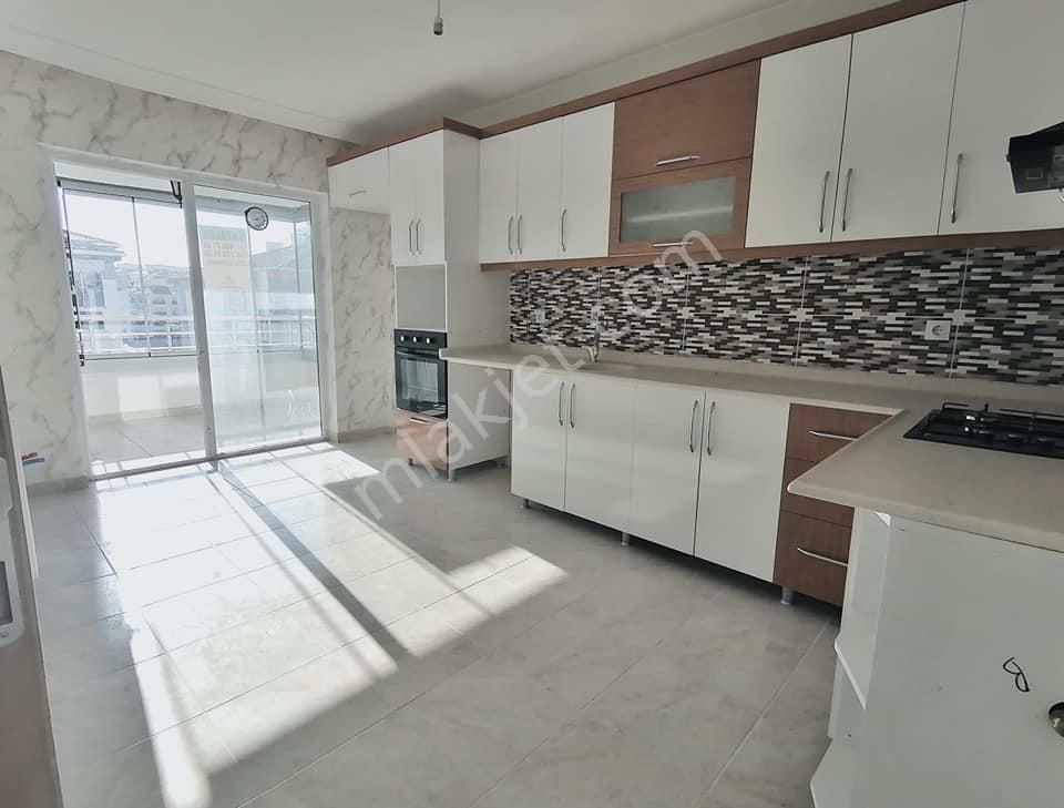 Esenyurt Üçevler Satılık Daire  ESENYURT ÜÇEVLER'DE 2+1 SATILIK DAİRE