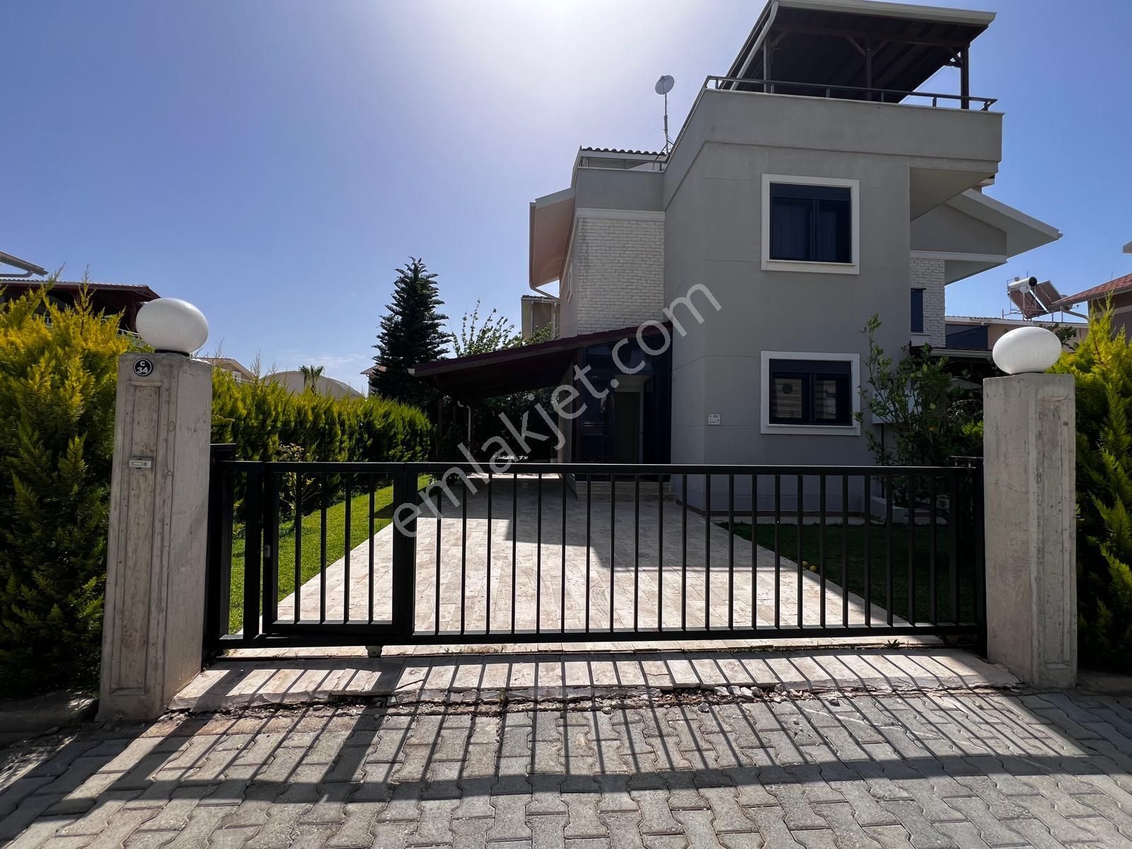 Antalya Belek'te Site İçinde Müstakil Havuzlu Satılık Villa - Görsel 4