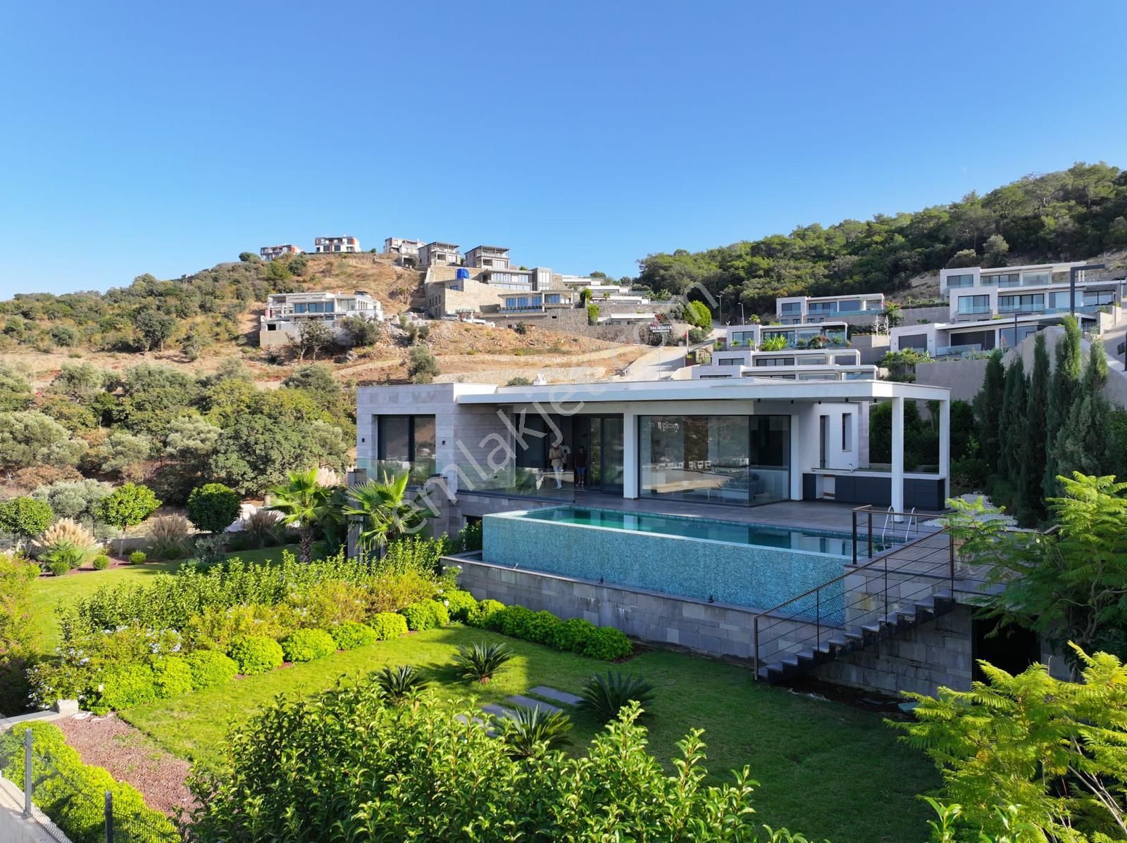 Bodrum Yalıkavak'ta Satılık Havuzlu Lüks 5+1 Villa - Görsel 6