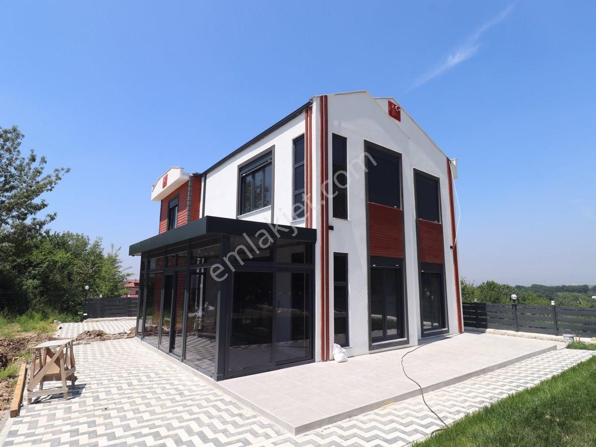 Kartepe İbrikdere Satılık Villa Kartepe İbrikderede Muhteşem Manzaralı 4+1 Satılık Villa