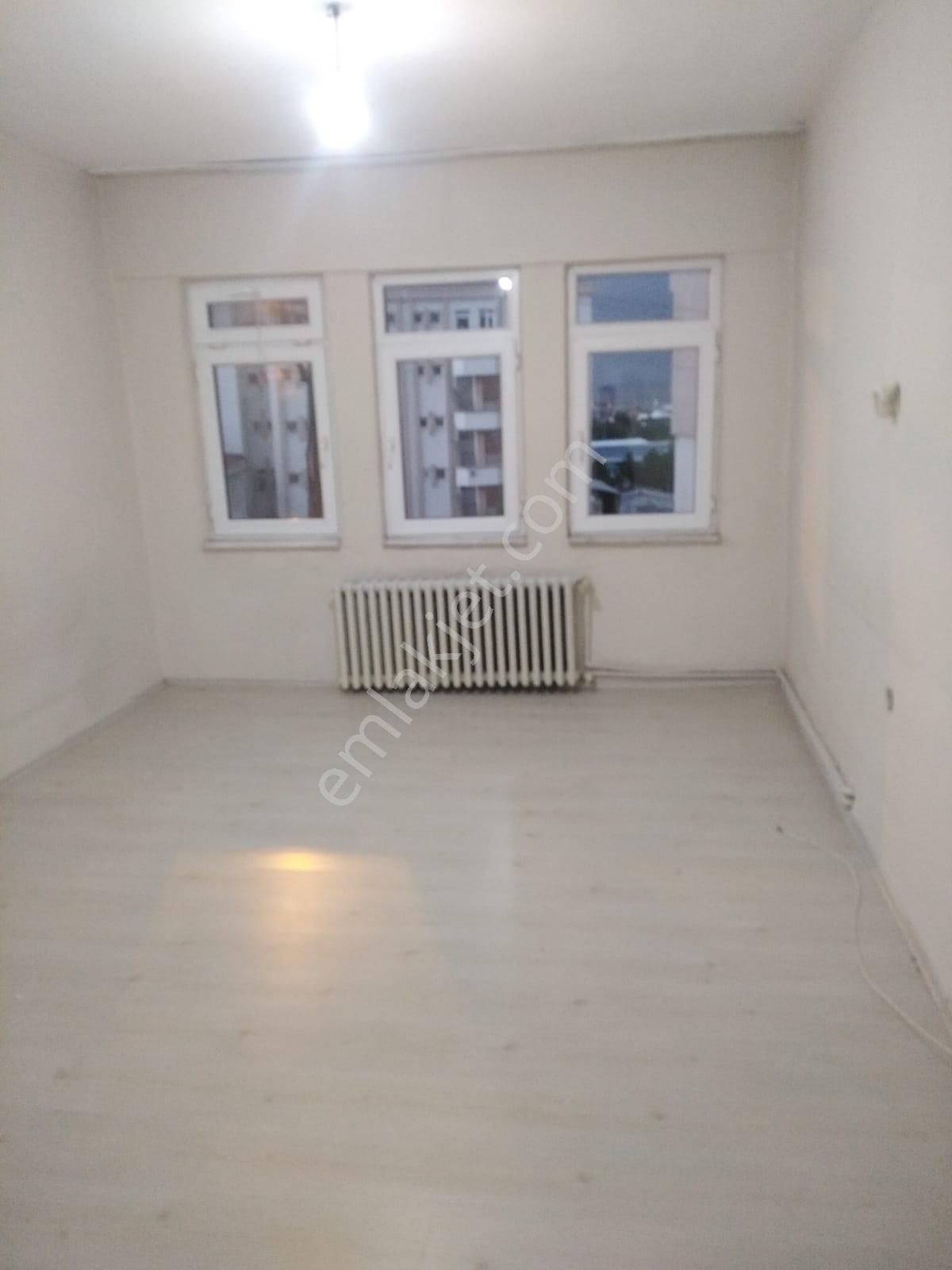 Kütahya Merkez Saray Satılık Daire  KOLÇAN EMLAK'TAN MEKEZDE SATILIK 2+1 DAİRE