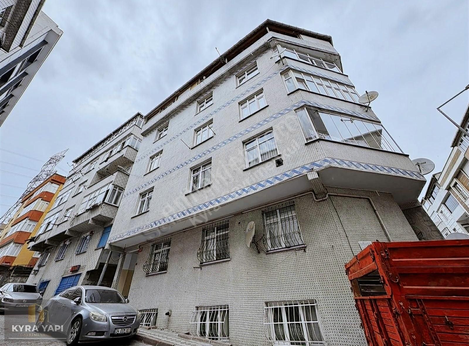 Sultangazi Sultançiftliği Satılık Daire KYRA YAPI DAN SATILIK 3+1 135M2 FERAH DAİRE