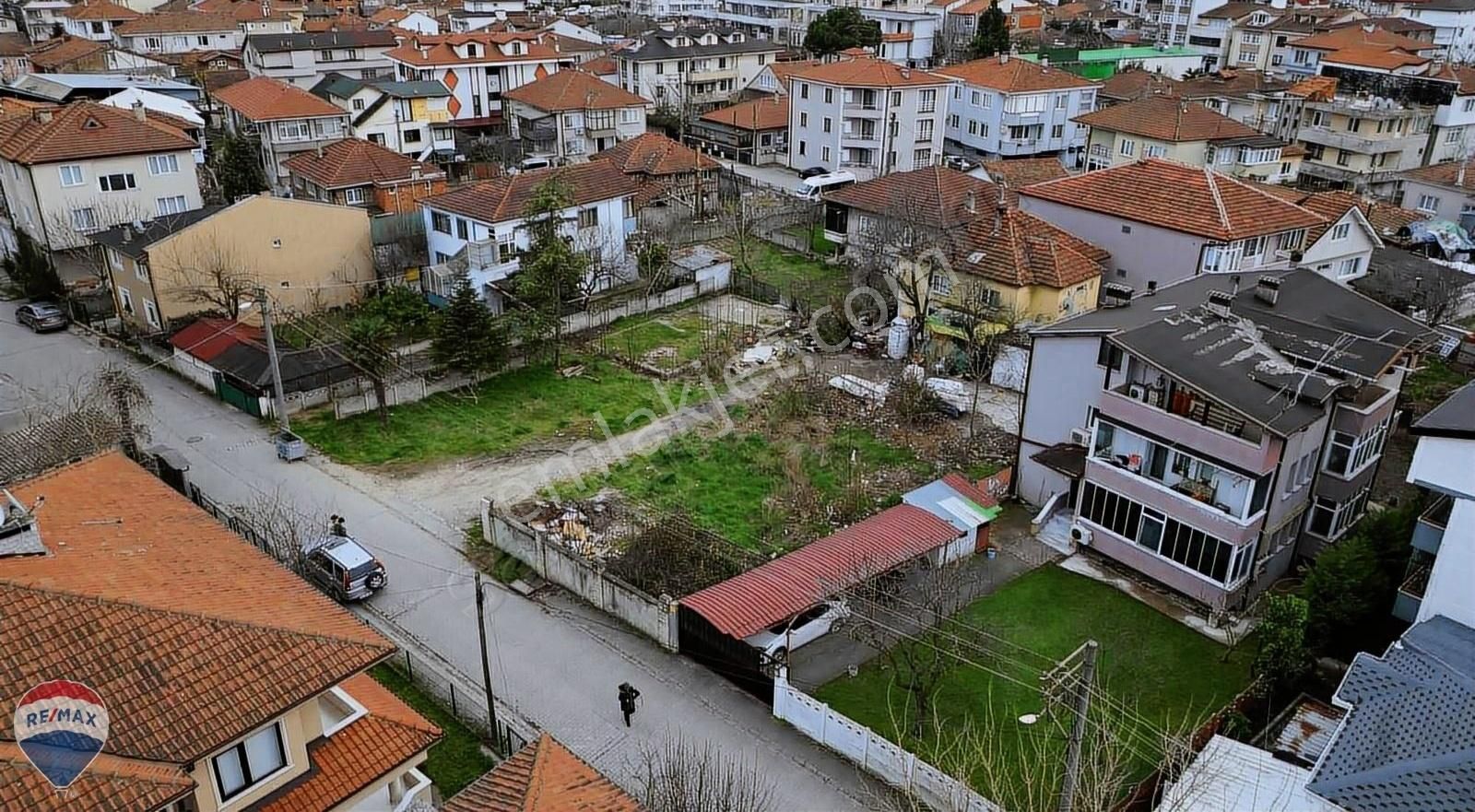 Adapazarı Karaosman Satılık Konut İmarlı YUSUF GÜRTÜRK'TEN ADAPAZARI MERKEZDE 370 M2 İMARLI ARSA