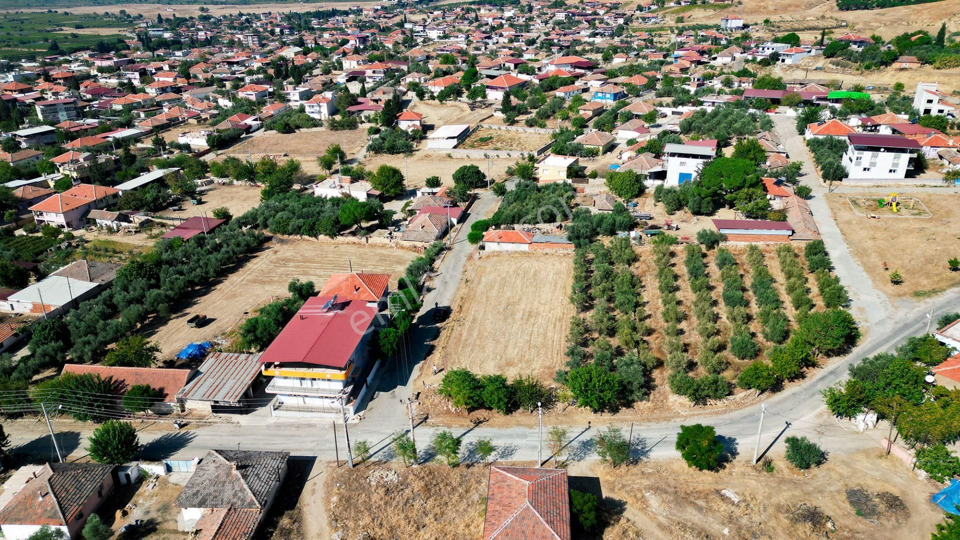 Alaşehir Killik Satılık Villa İmarlı  Manisa alaşehir killik mahallesi'nde imarlı arsa