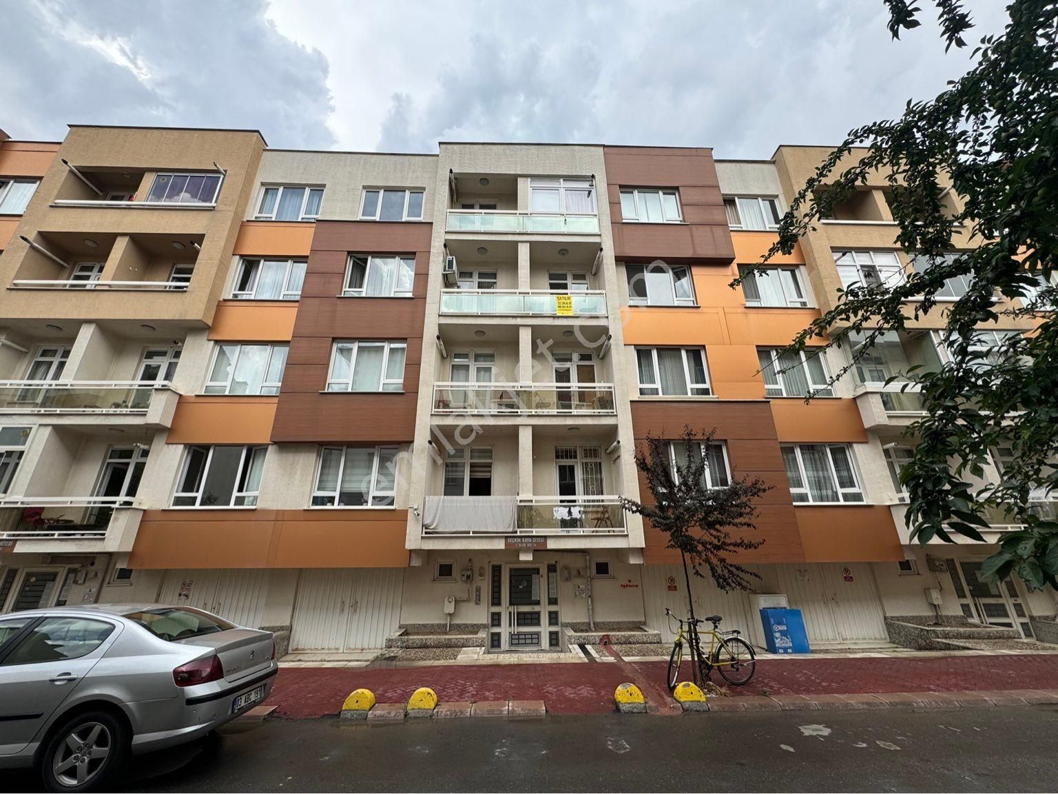 Tepebaşı Yenibağlar Satılık Daire  PERA'DAN YENİBAĞLAR MH. AÖF ARKASI SATILIK 2+1 ARA KAT DAİRE