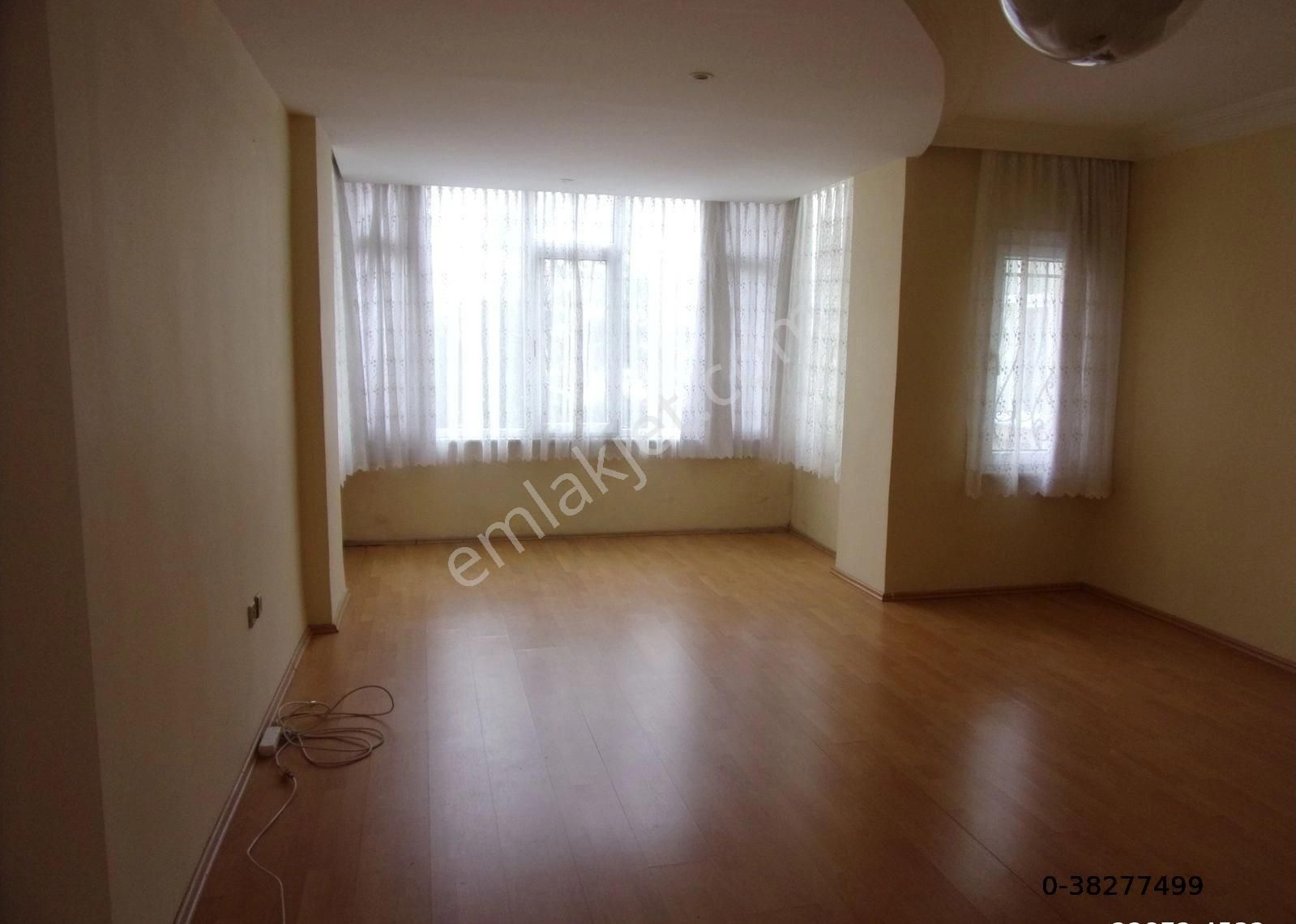 Sarıyer Tarabya Satılık Daire TARABYA SİTEDE 2+1 100 MEYREKARE  LOKASYONU  HARIKA SATILIK DAİRE