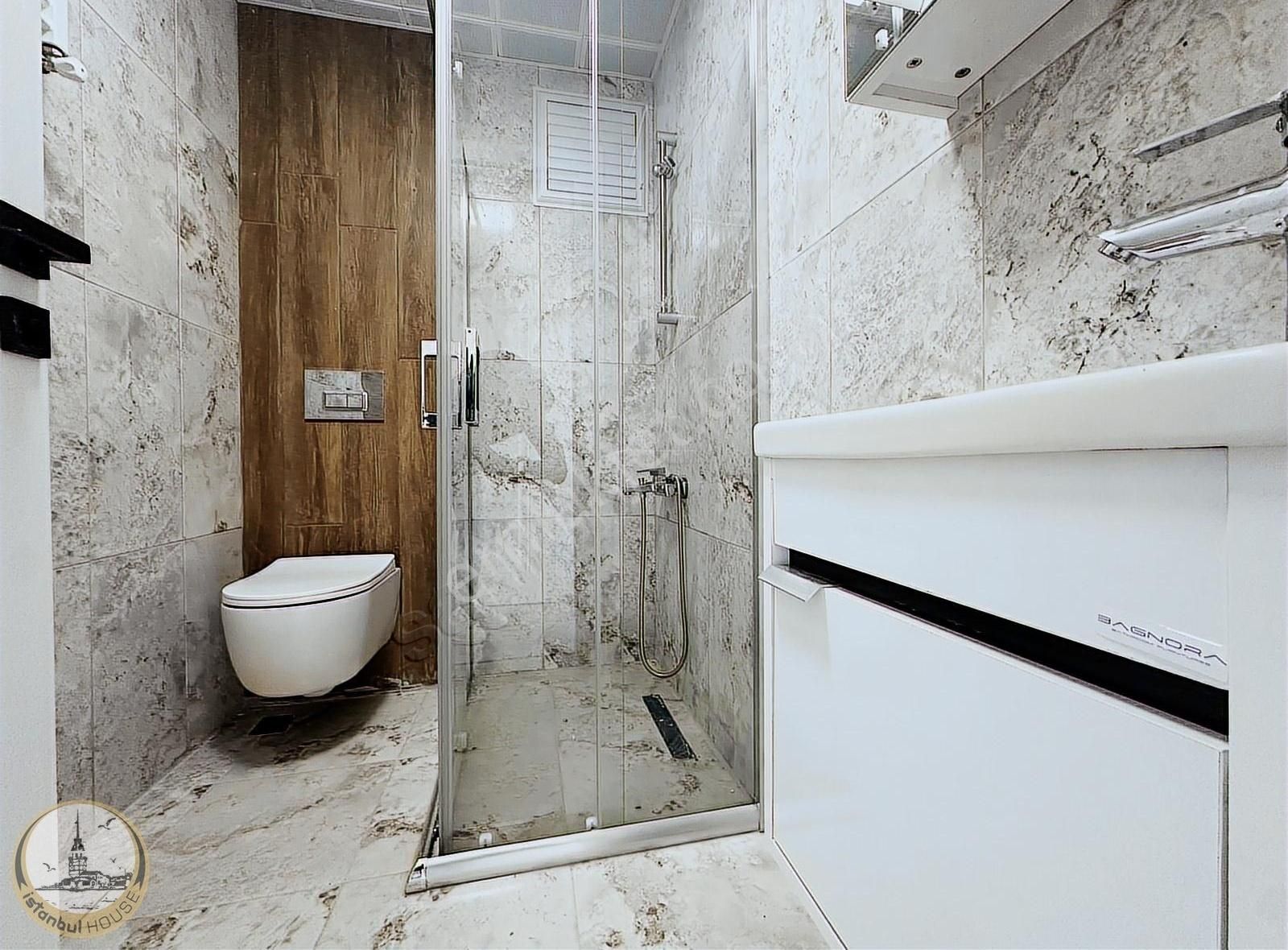 İstanbul House'dan, Butik Sitede, Otoparklı, Lüks 3+1 - Görsel 23
