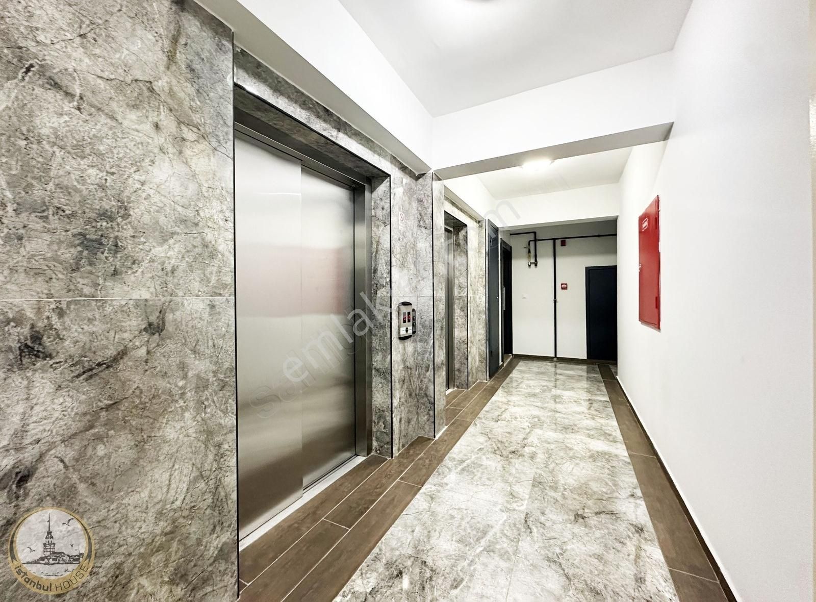 İstanbul House'dan, Butik Sitede, Otoparklı, Lüks 3+1 - Görsel 7