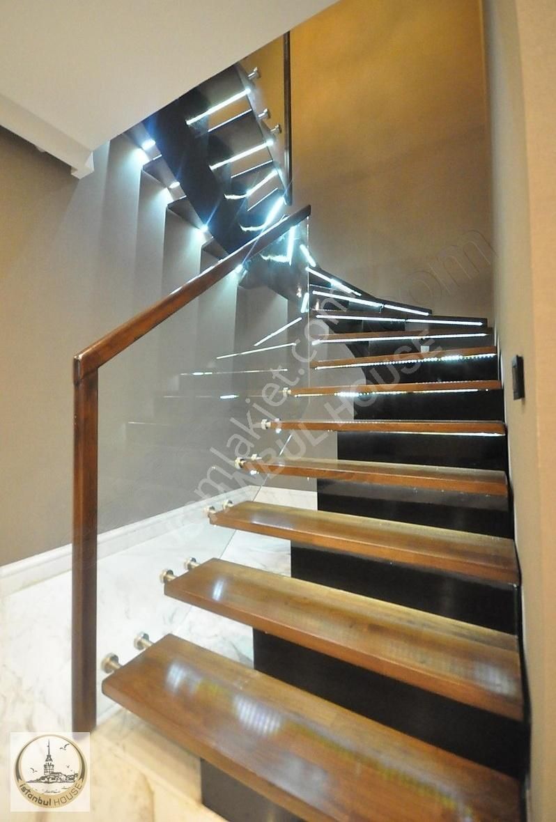 Yeşilköy'de Yalı Sitesinde Özel Tasarım Lüks Dubleks Daire - Görsel 26