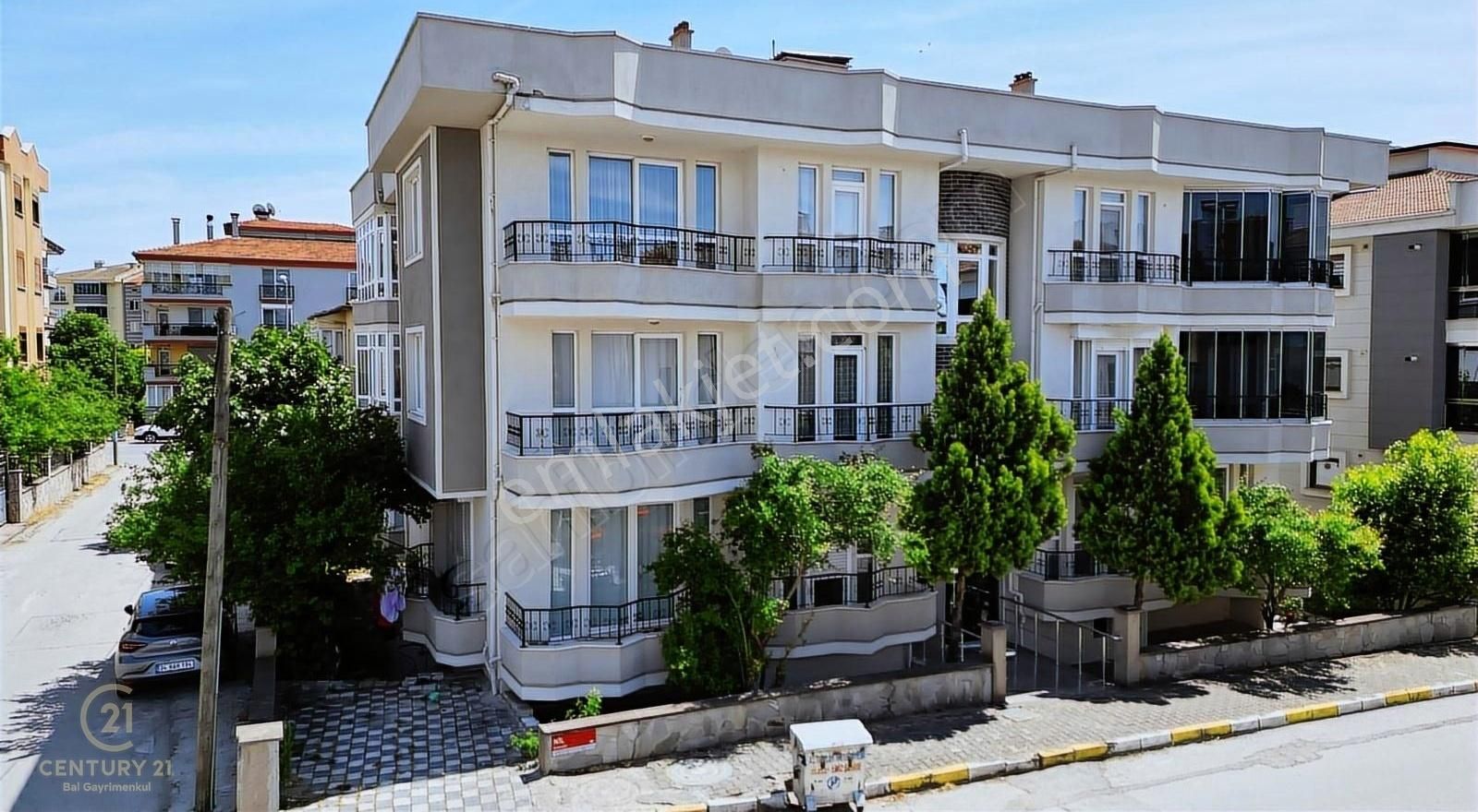 Altıeylül Bahçelievler Satılık Daire CENTURY21 Bal'dan Bahçelievler'de Satılık 3+1 Daire