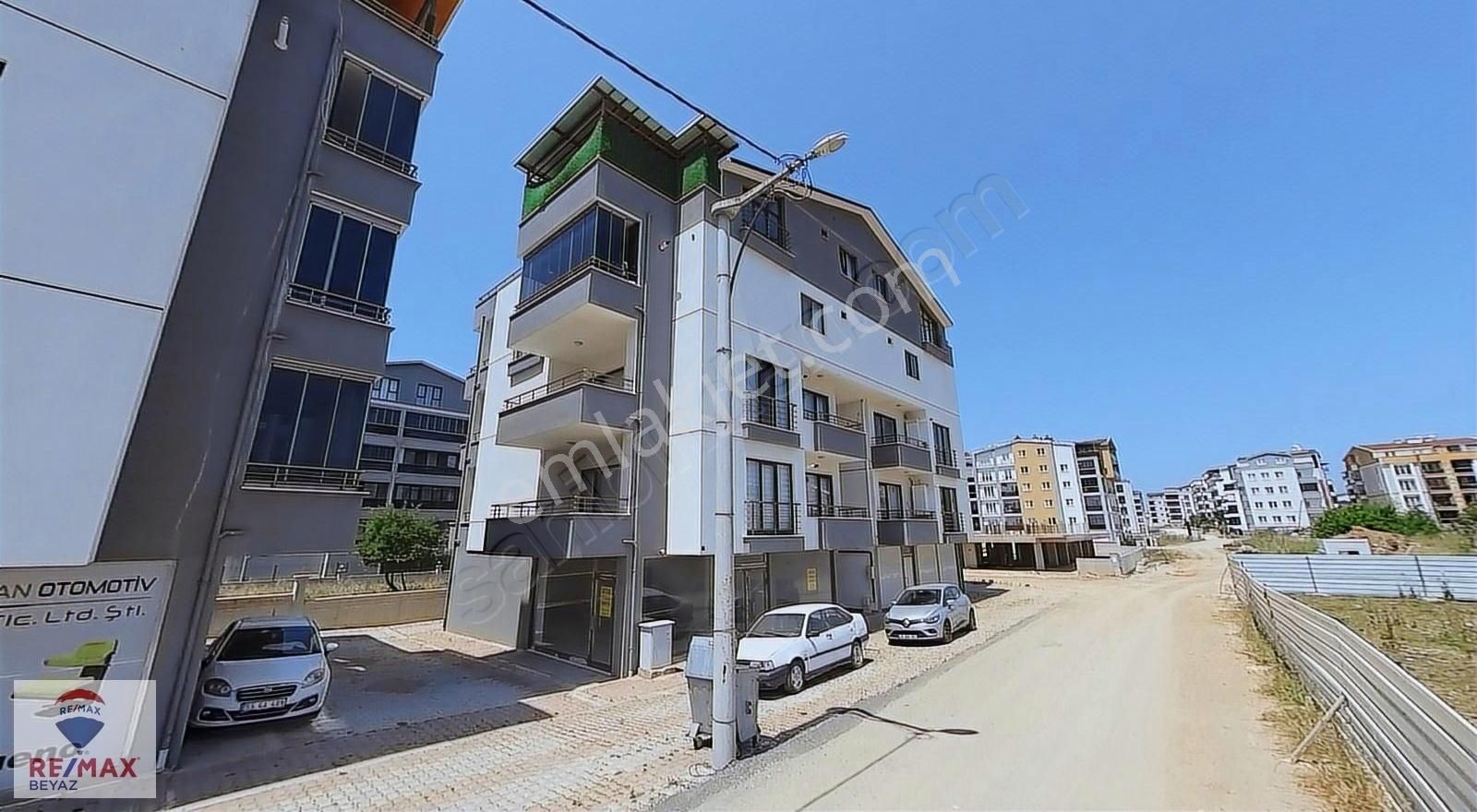 Nilüfer Akçalar Satılık Daire REMAX BEYAZ AKÇALAR MAHALLESİ 4+1 DUBLEKS SATILIK DAİRE