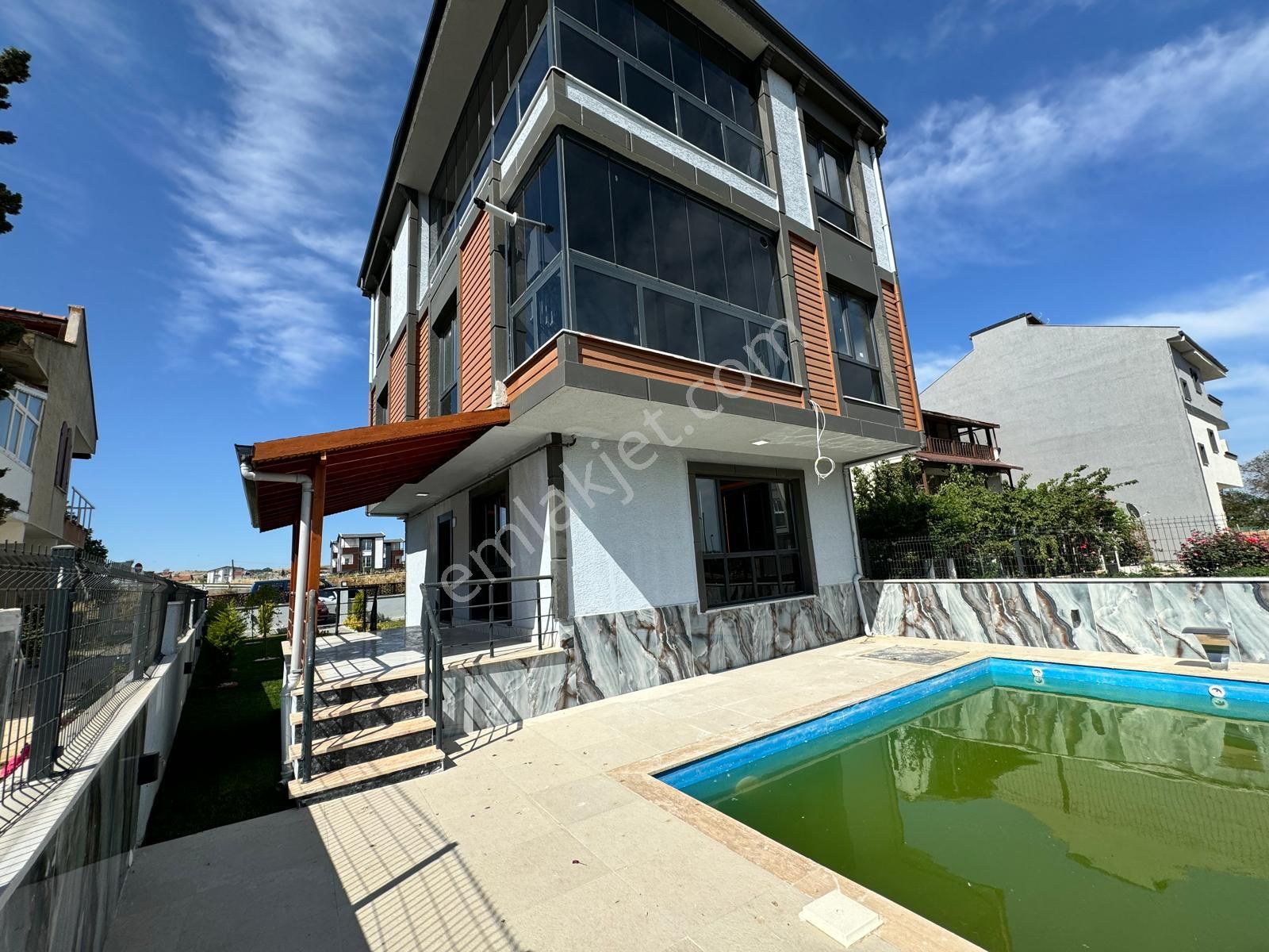 Marmaraereğlisi Yeniçiftlik Satılık Villa  ATA GAYRİMENKUL'den DENİZE 50 METRE HAVUZLU ULTRA LÜKS VİLLA