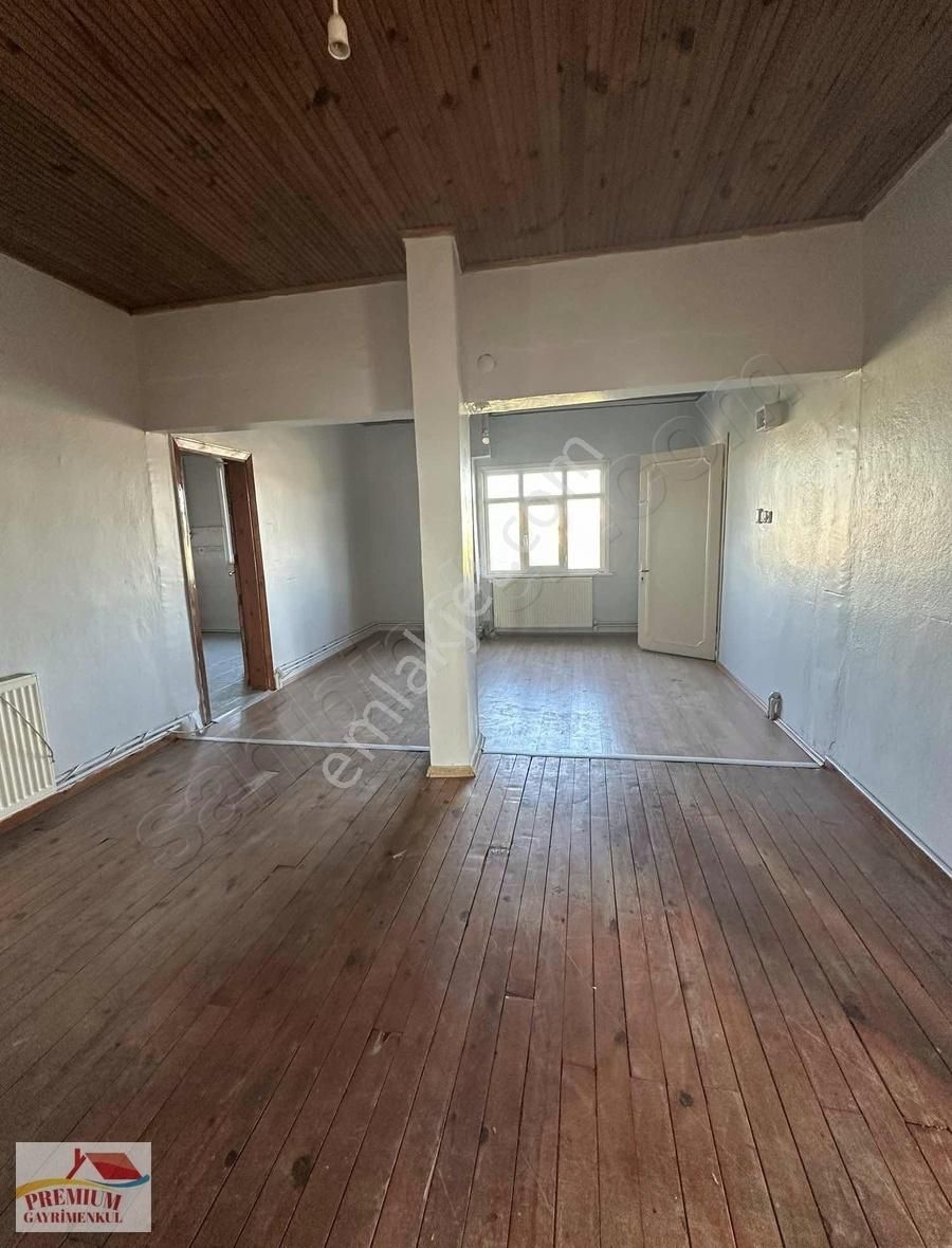 Arnavutköy İmrahor Kiralık Daire ARNAVUTKÖY İMRAHORDA KİRALIK BOŞ 4 ODA 1 SALON DAİRE