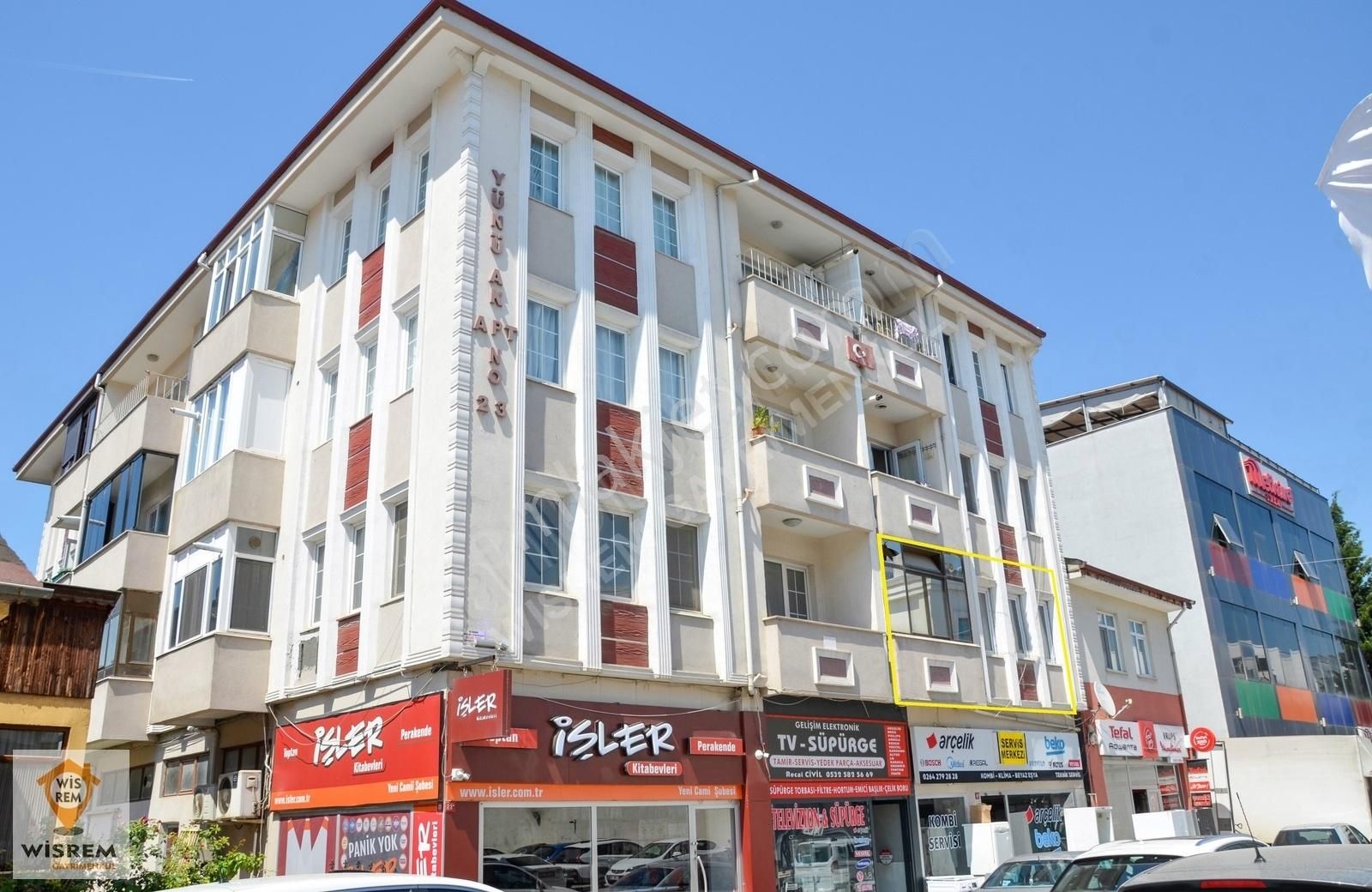 Adapazarı Tığcılar Satılık Daire YENİ CAMİ SOKAĞINDA BULVARA YAKIN 3+1 DAİRE