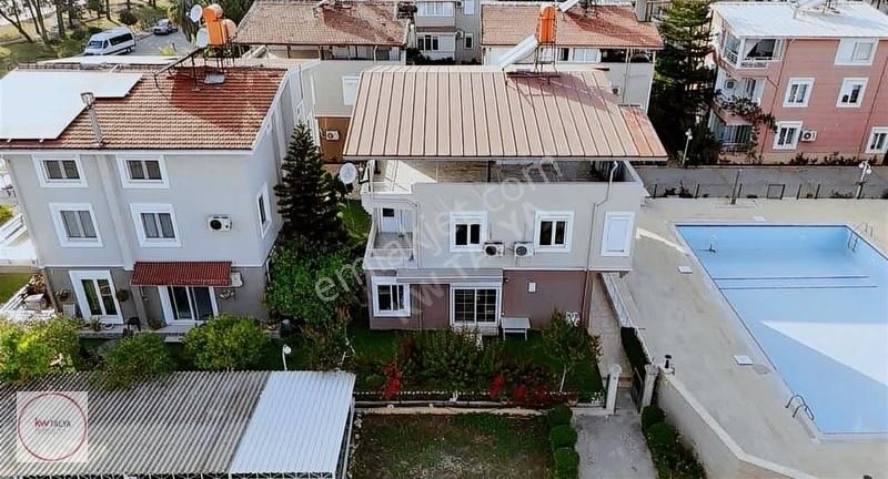 Serik Belek Satılık Villa ANTALYA BELEK'TE PLAJA 750M HAVUZLU SİTEDE SATILIK EŞYALI VİLLA