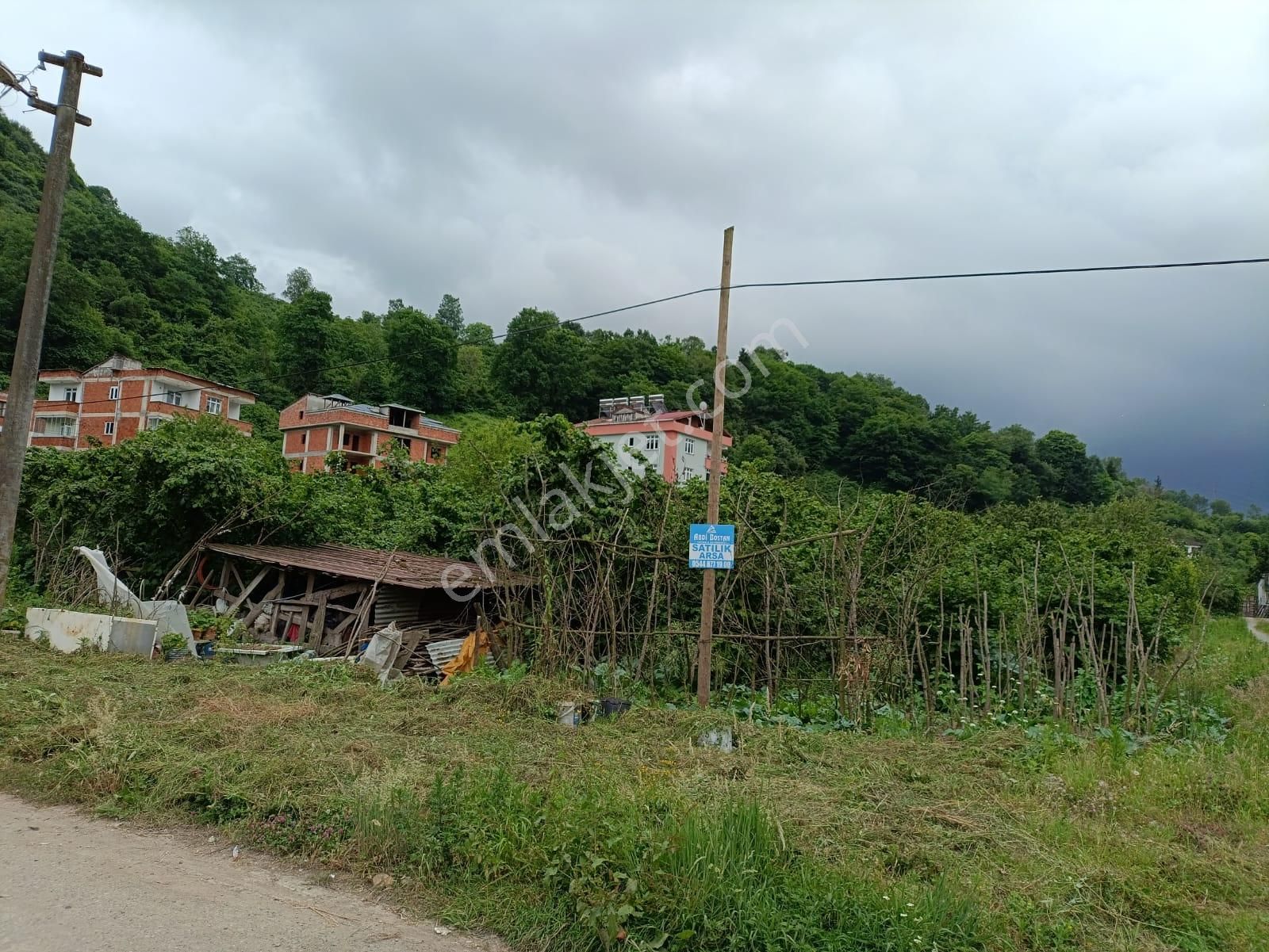 Yomra Namıkkemal Satılık Konut İmarlı  ABDİ BOSTAN GAYRİMENKUL'DEN TRABZON YOMRA NAMIK KEMAL MAHALLESİNDE SATILIK ARSA​