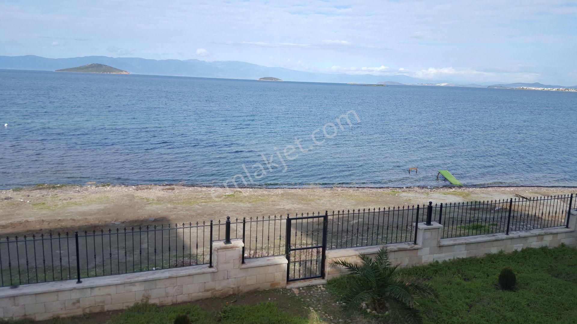 Ayvalık Sakarya Satılık Villa Balıkesir Ayvalık Ta Satılık Mustakil Villa.denize Sıfır.