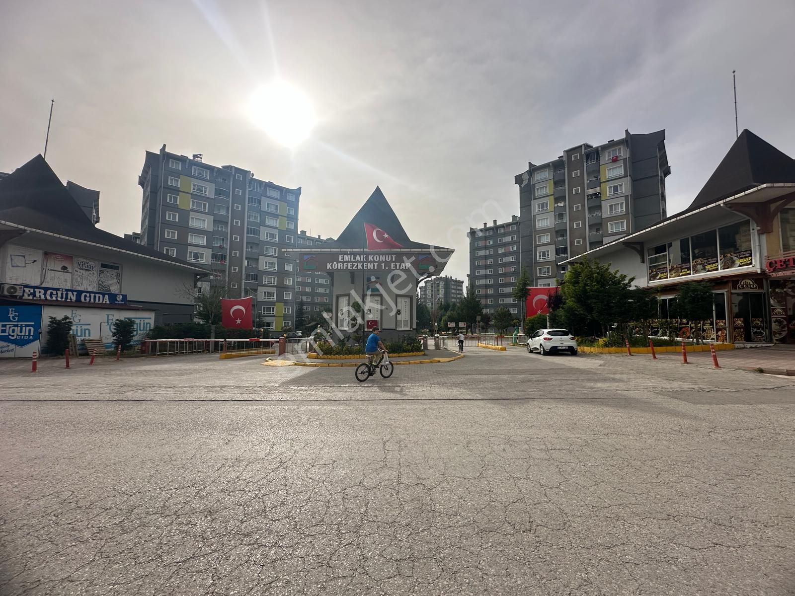 Kocaeli Körfezkent 1.etap A10 Blok Satılık 3+1 Boş Fırsat Daire