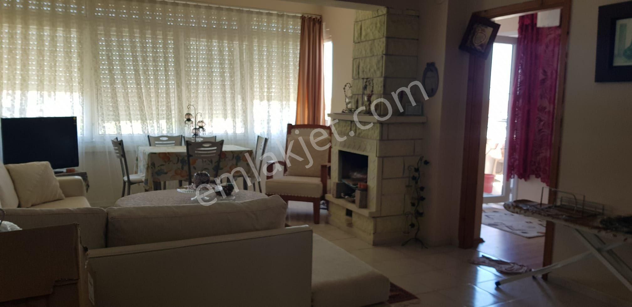 Çınarcık Harmanlar Günlük Kiralık Daire Günlük haftalık kiralık 2 +1 tertemiz daire