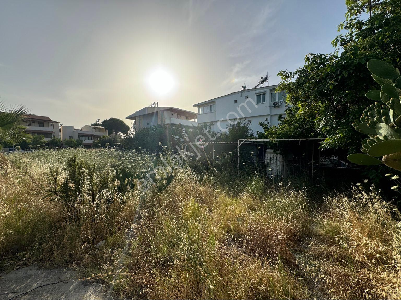 Kuşadası Güzelçamlı Satılık Konut İmarlı Güzelçamlıda Denize Çok Yakın İmarlı Arsa