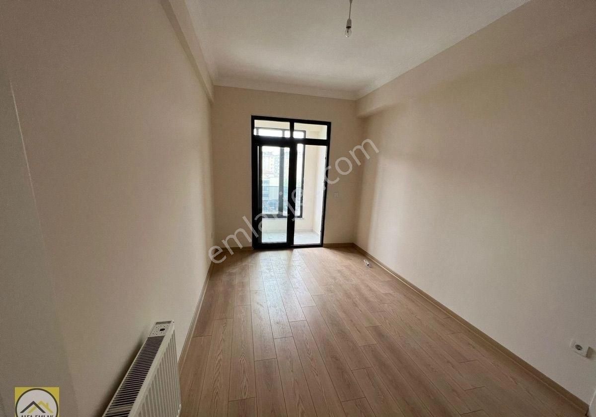 Bağcılar Göztepe Kiralık Daire MAHMUTBEYDE SAFİR SİTESİ 3+1