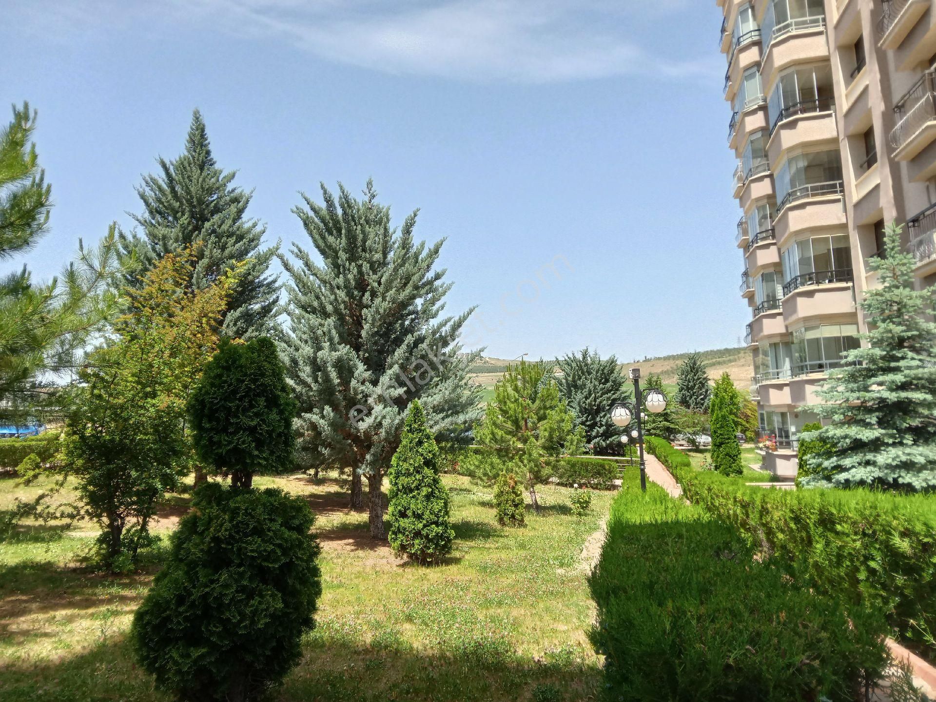 Çankaya Yaşamkent Satılık Daire  YAŞAMKENT GÜLBENG SİTESİ SATILIK 4+1 DAİRE