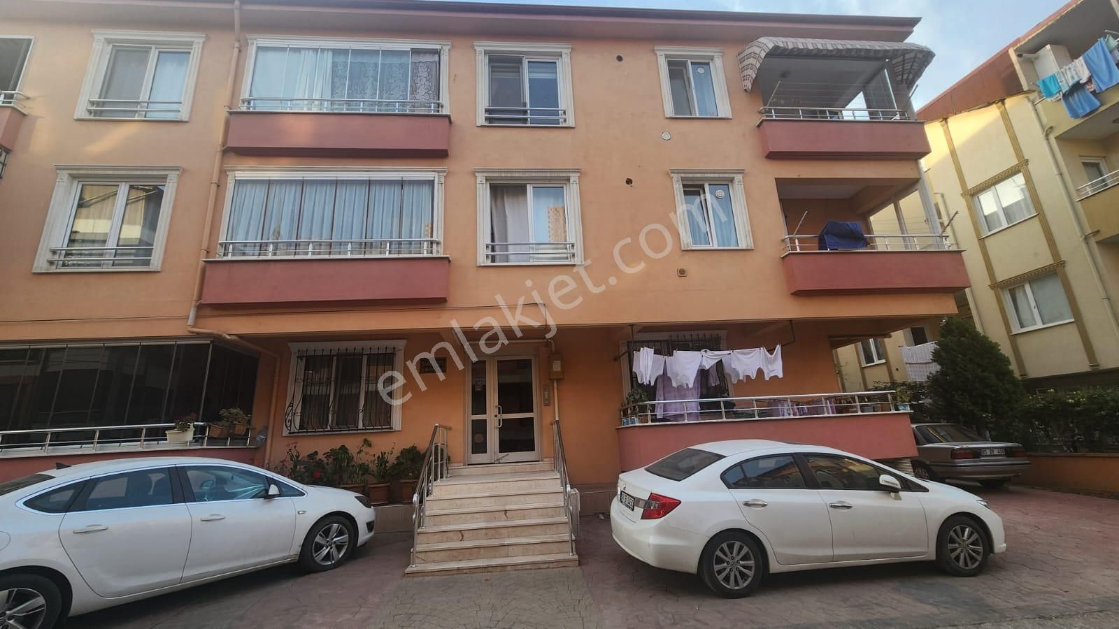 Körfez Güney Satılık Daire  KOCAELİ KÖRFEZ GÜNEY MAHALLESİN DE 3+1 SATILIK DAİRE