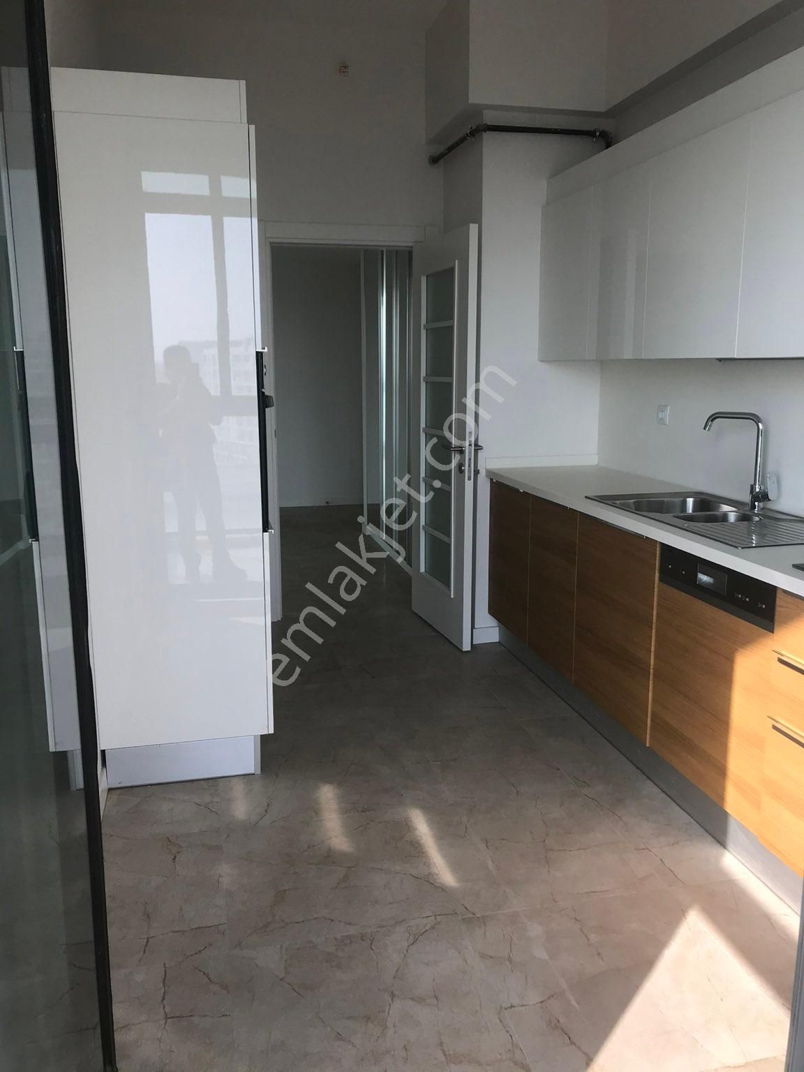 Başakşehir Kayabaşı Satılık Daire  ADIM İSTANBUL SİTESİNDE BOŞ SATILIK 3+1 DAİRE 