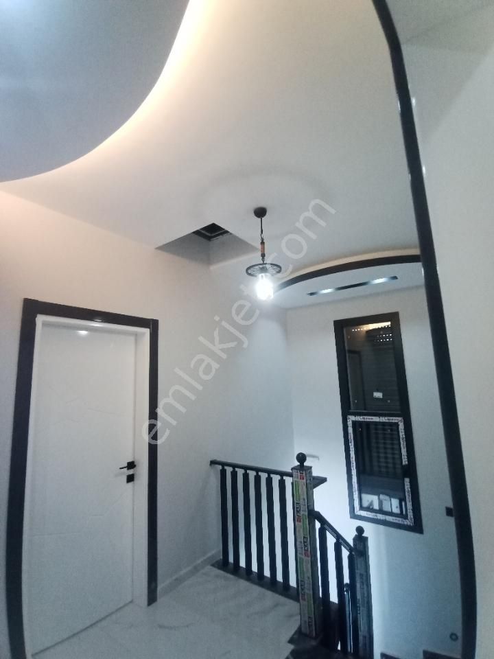 Tam Bağımsız 1 Oda Alt Katta - Görsel 17